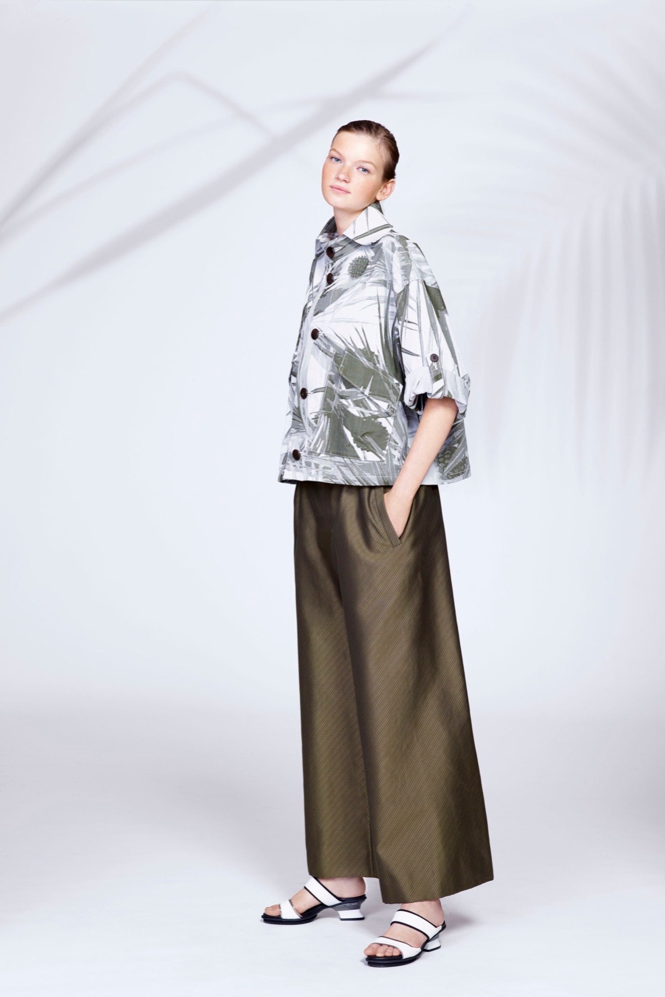 Issey Miyake Resort 16 Look 8
