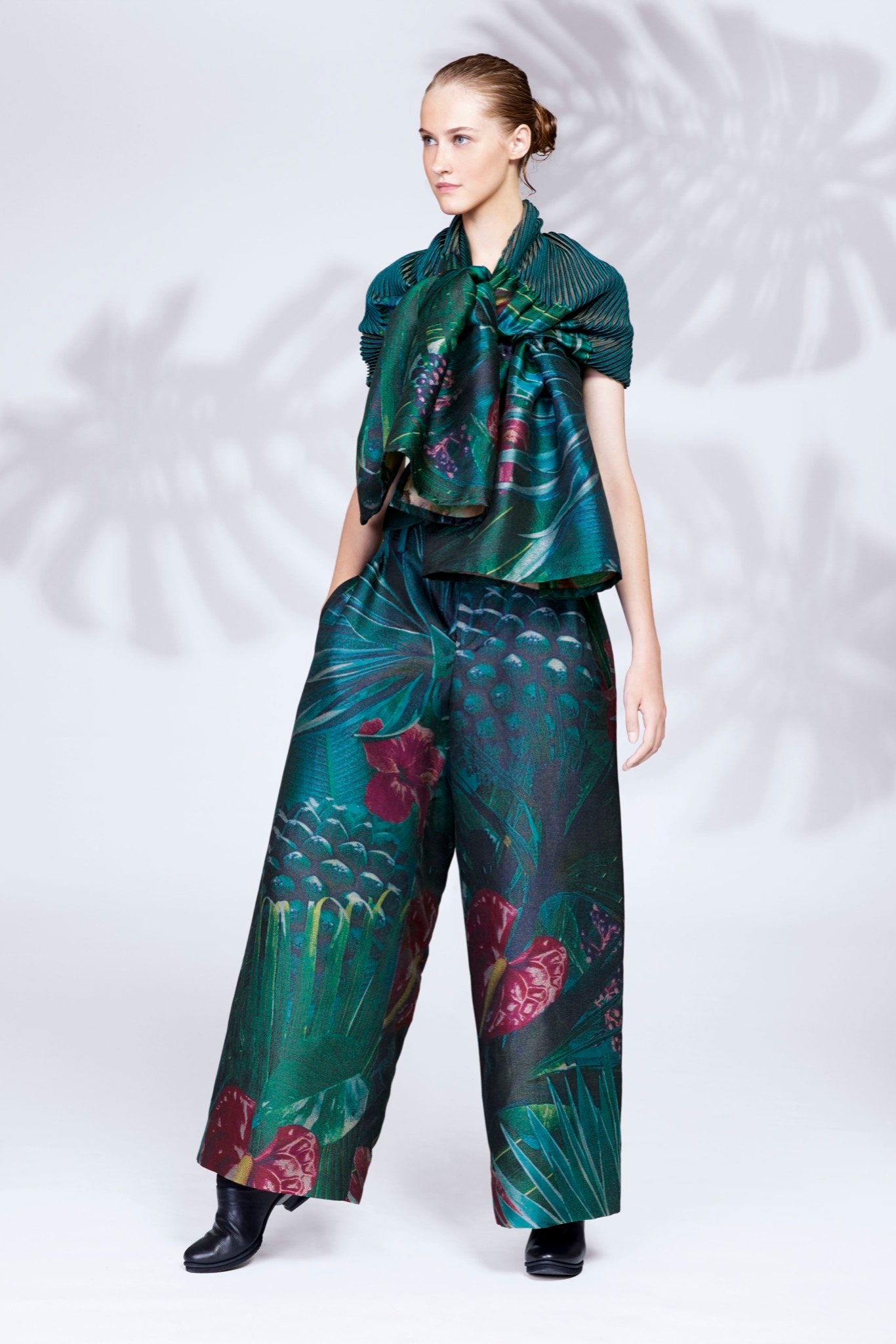 Issey Miyake Resort 16 Look 23