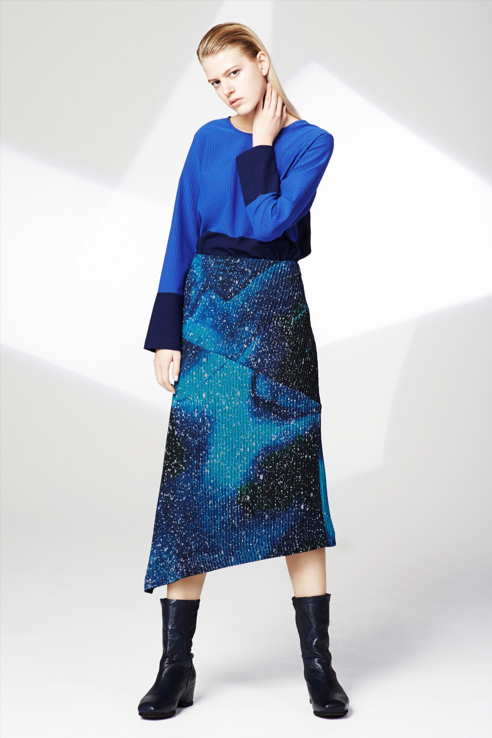 Issey Miyake F/W 16 Look 2
