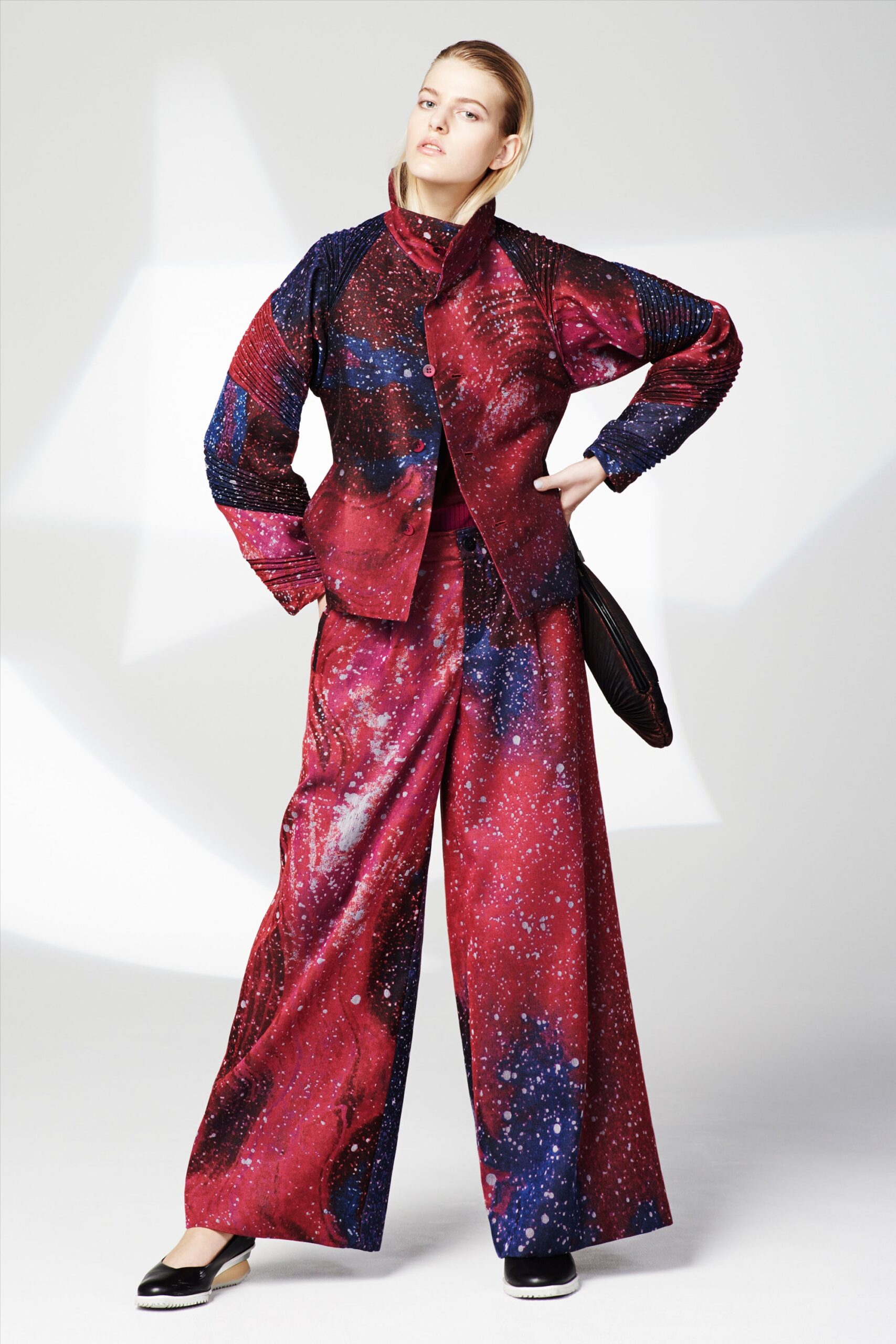 Issey Miyake F/W 16 Look 7