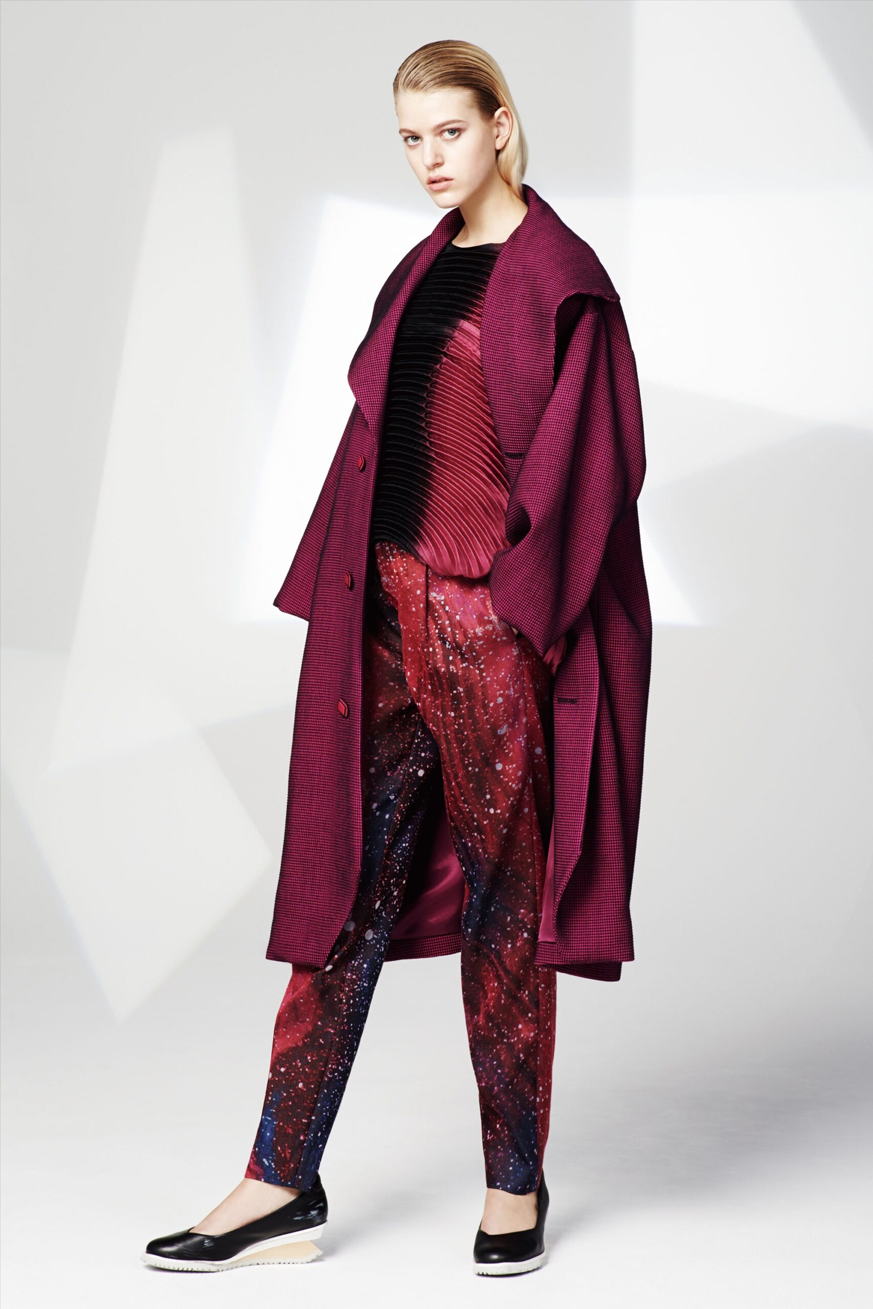 Issey Miyake F/W 16 Look 8