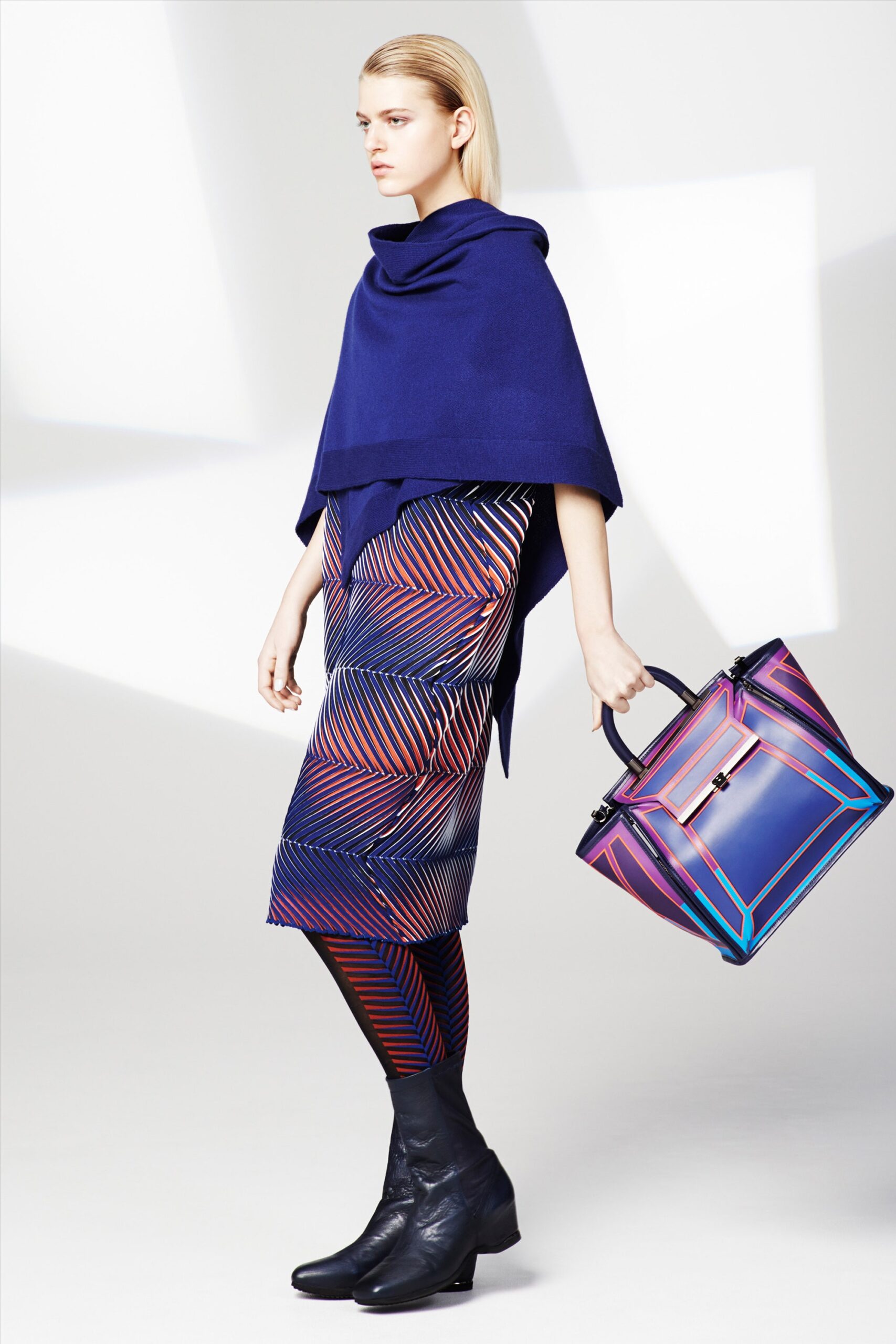 Issey Miyake F/W 16 Look 12