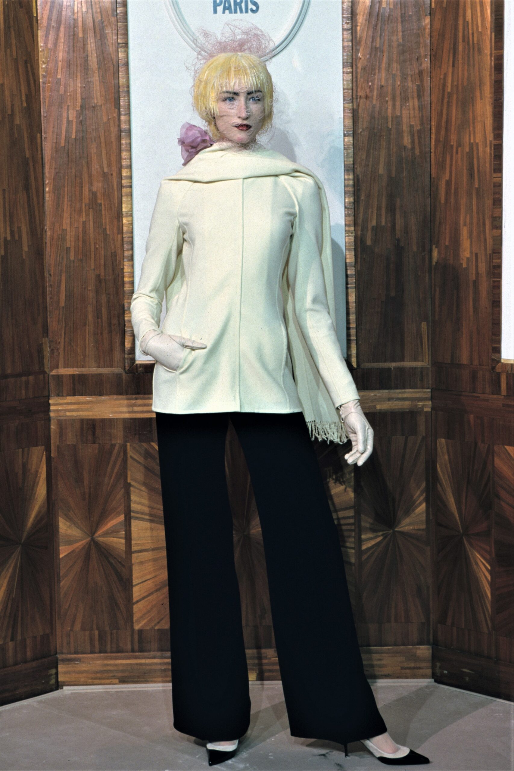 Jean Paul Gaultier F/W 00 Couture Look 40