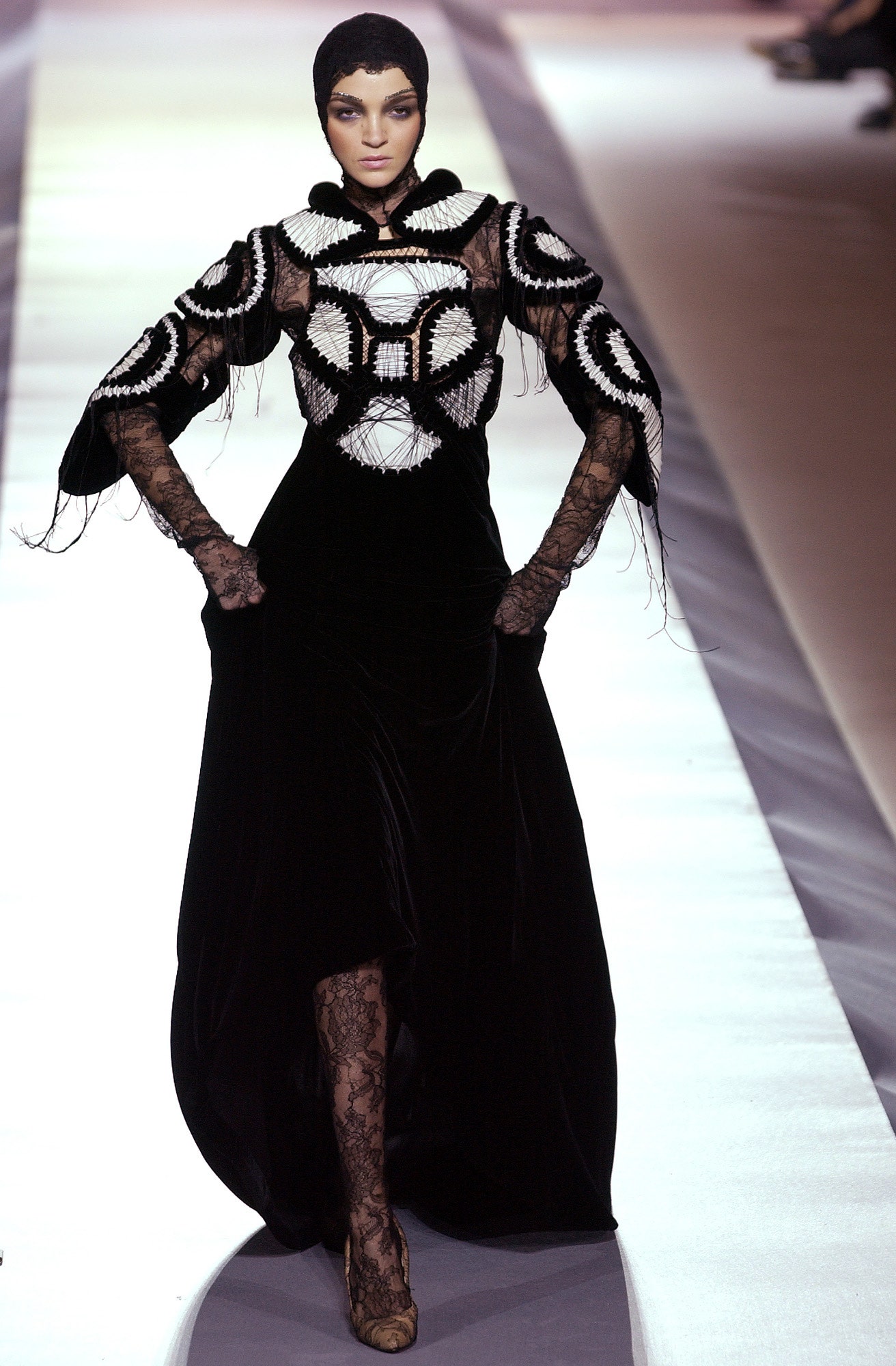 Jean Paul Gaultier F/W 03 Couture Look 40