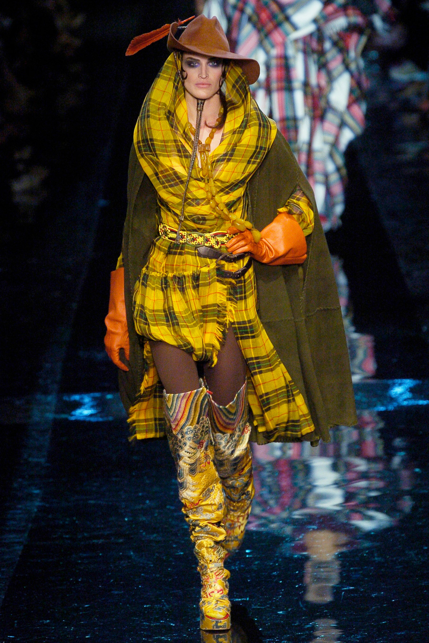 Jean Paul Gaultier F/W 04 Couture Look 12