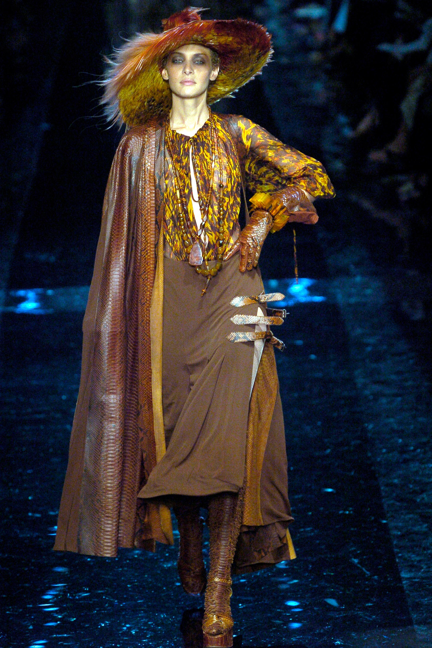 Jean Paul Gaultier F/W 04 Couture Look 16