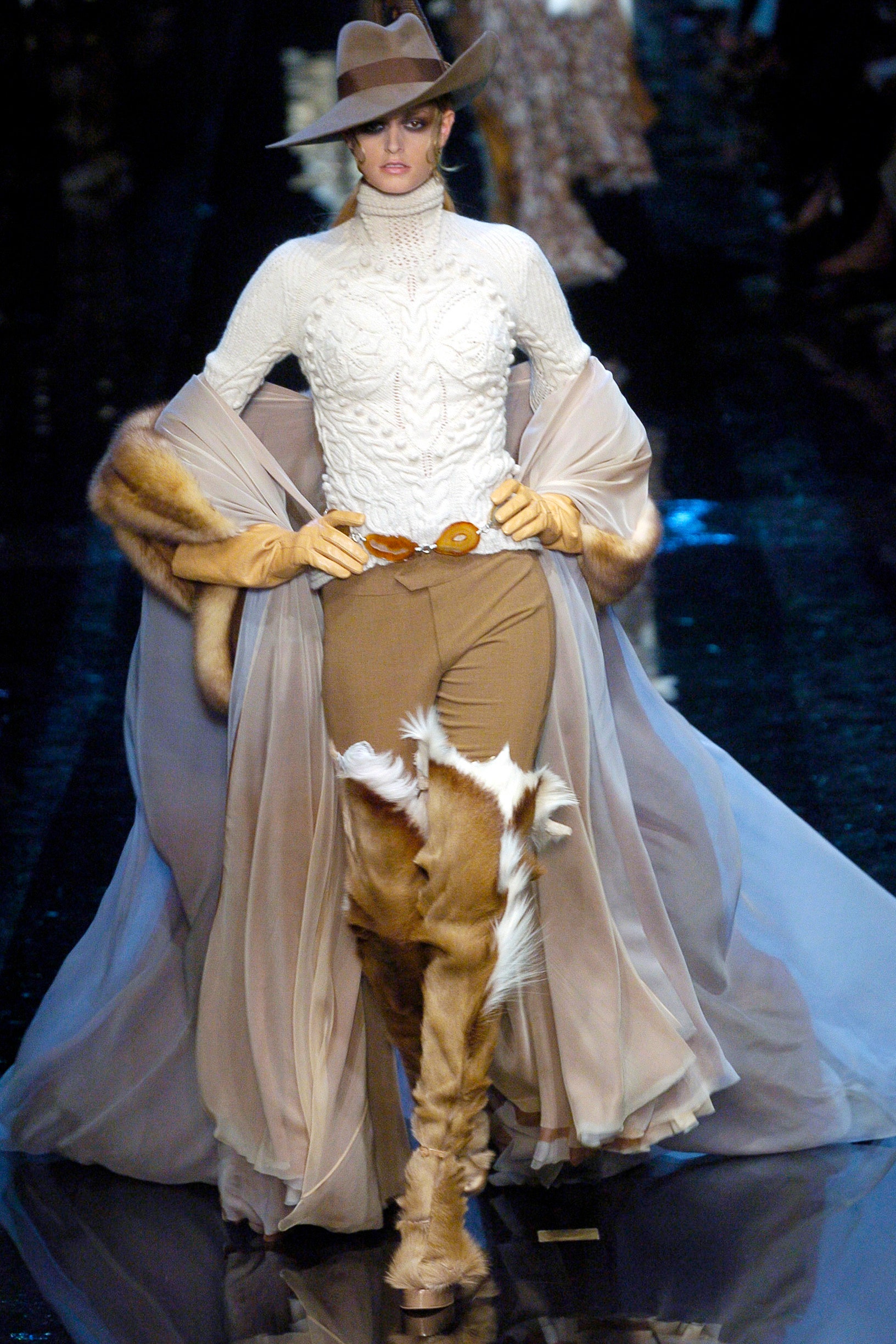 Jean Paul Gaultier F/W 04 Couture Look 18
