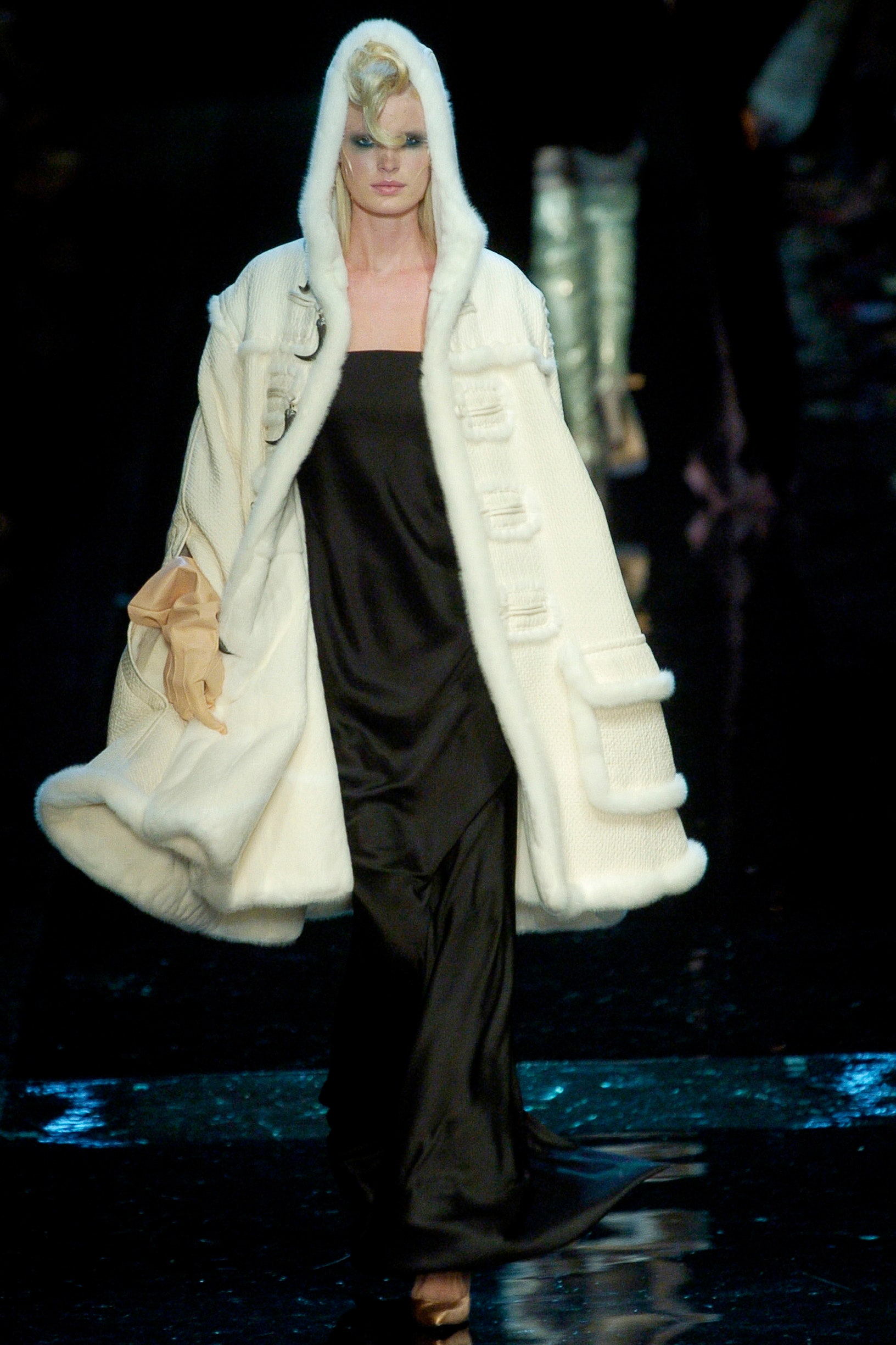 Jean Paul Gaultier F/W 04 Couture Look 22