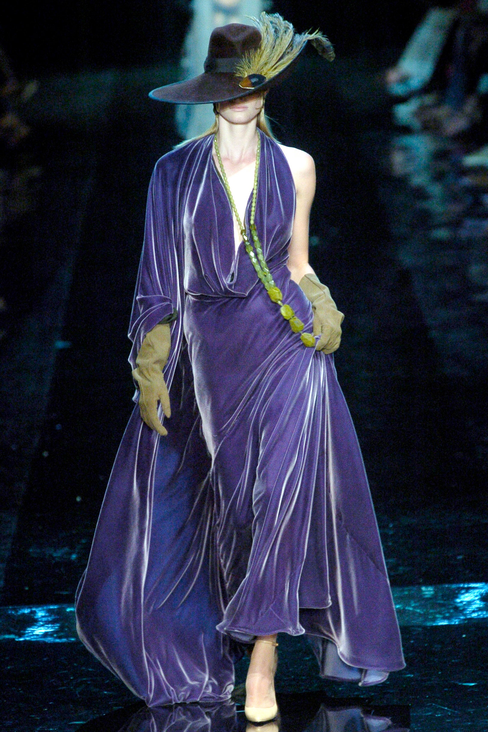 Jean Paul Gaultier F/W 04 Couture Look 26