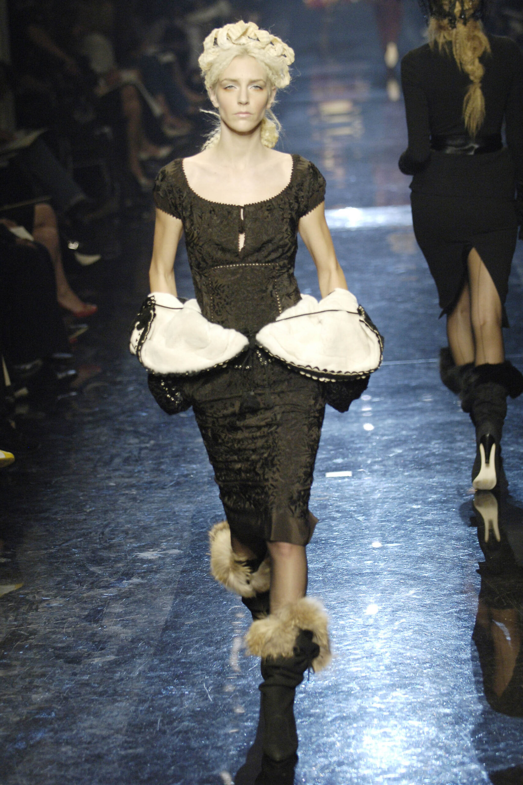 Jean Paul Gaultier F/W 05 Couture Look 13