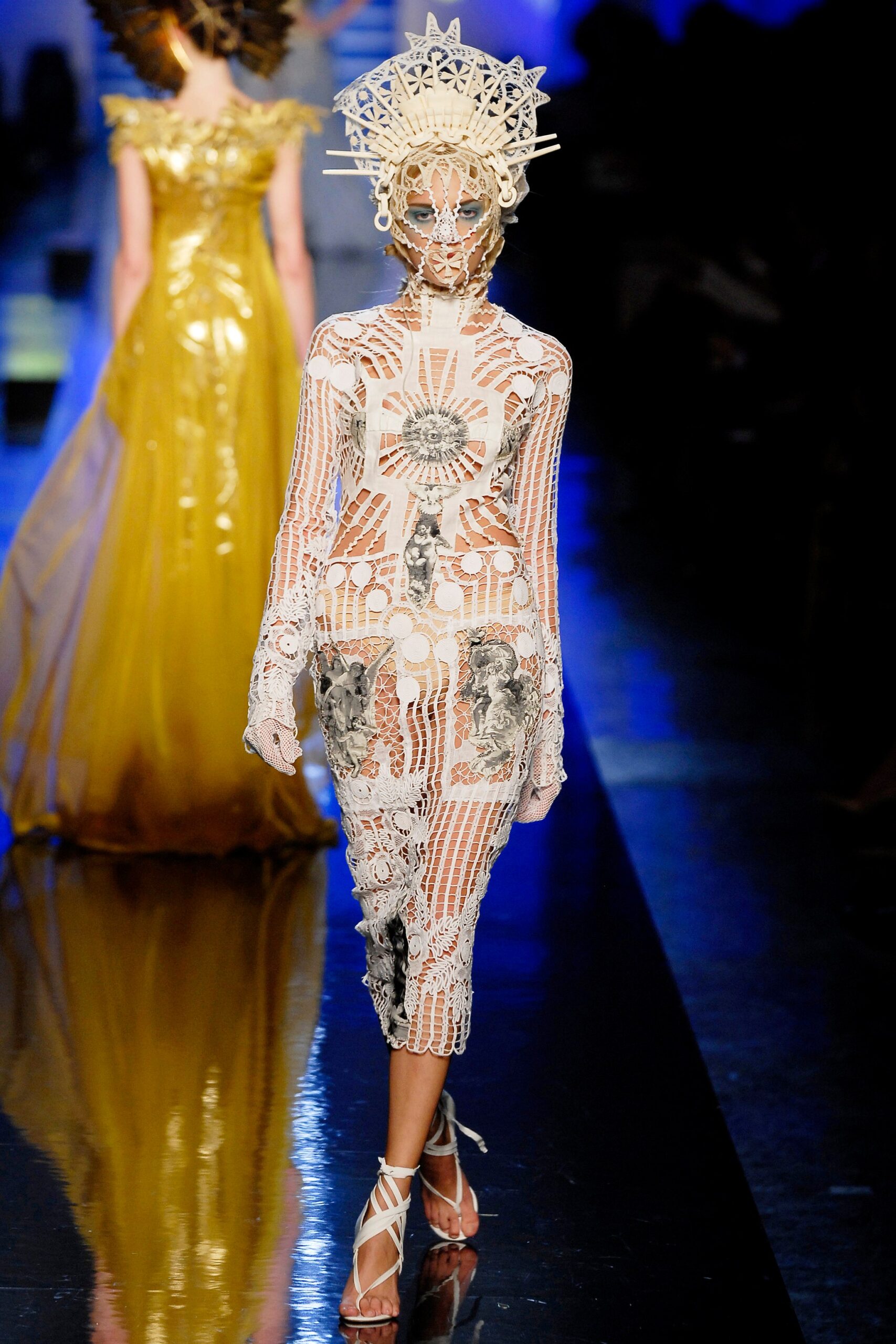 Jean Paul Gaultier S/S 07 Couture Look 31
