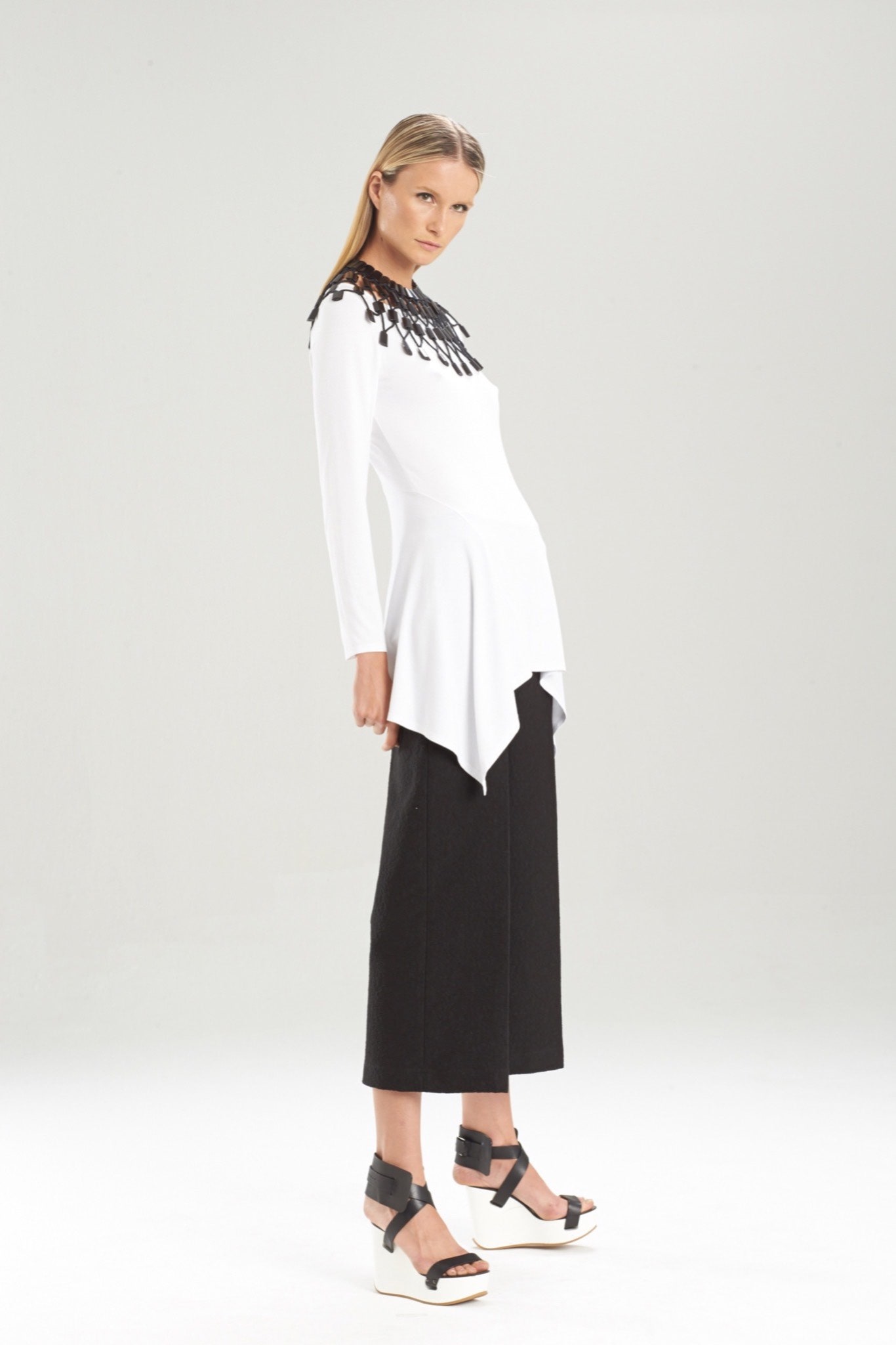 Josie Natori Resort 16 Look 6