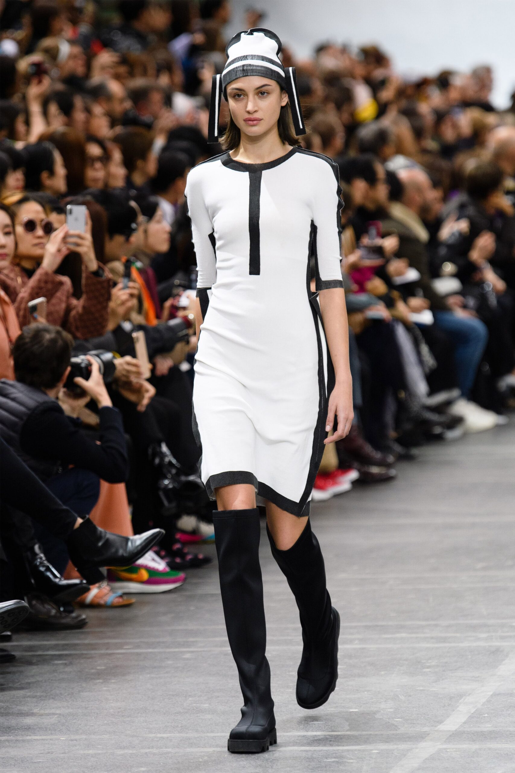 Issey Miyake F/W 20 Look 2