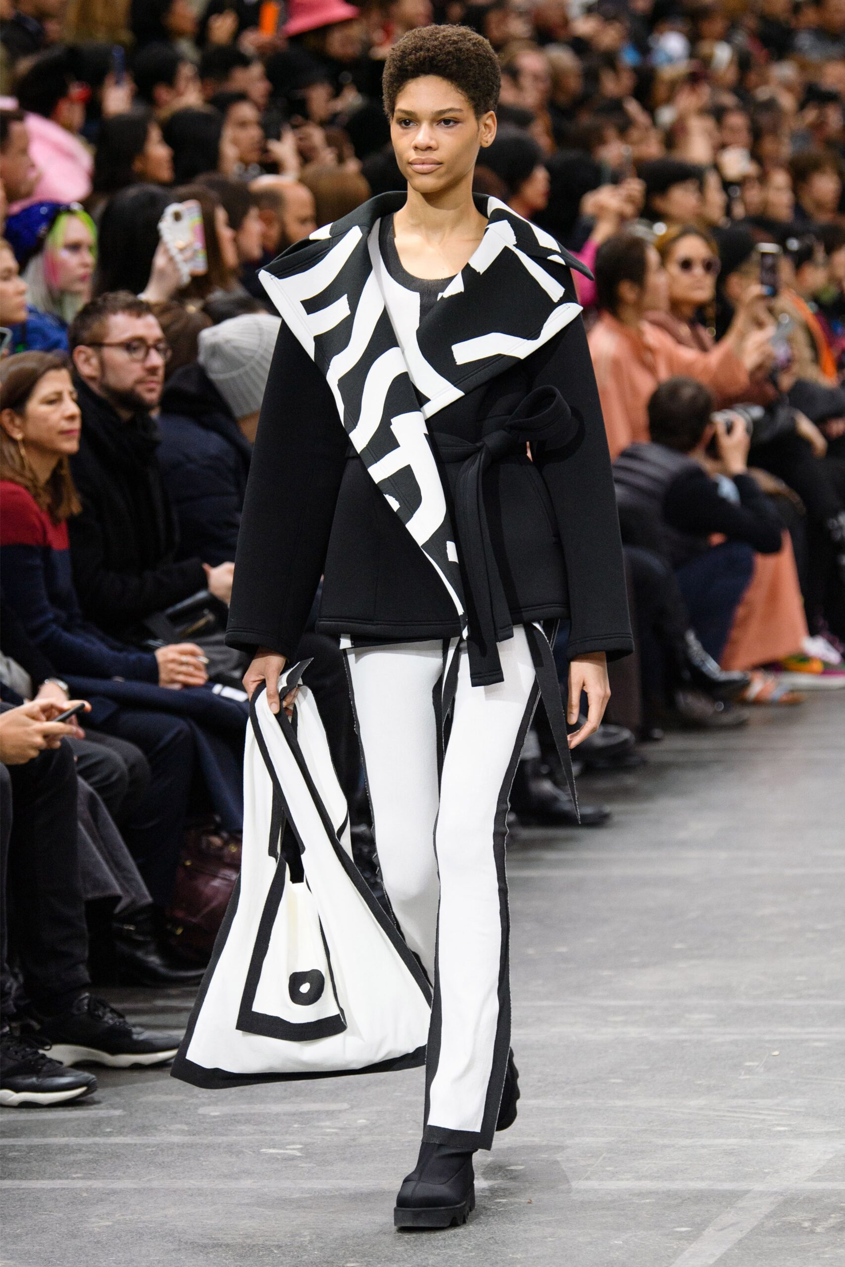 Issey Miyake F/W 20 Look 6