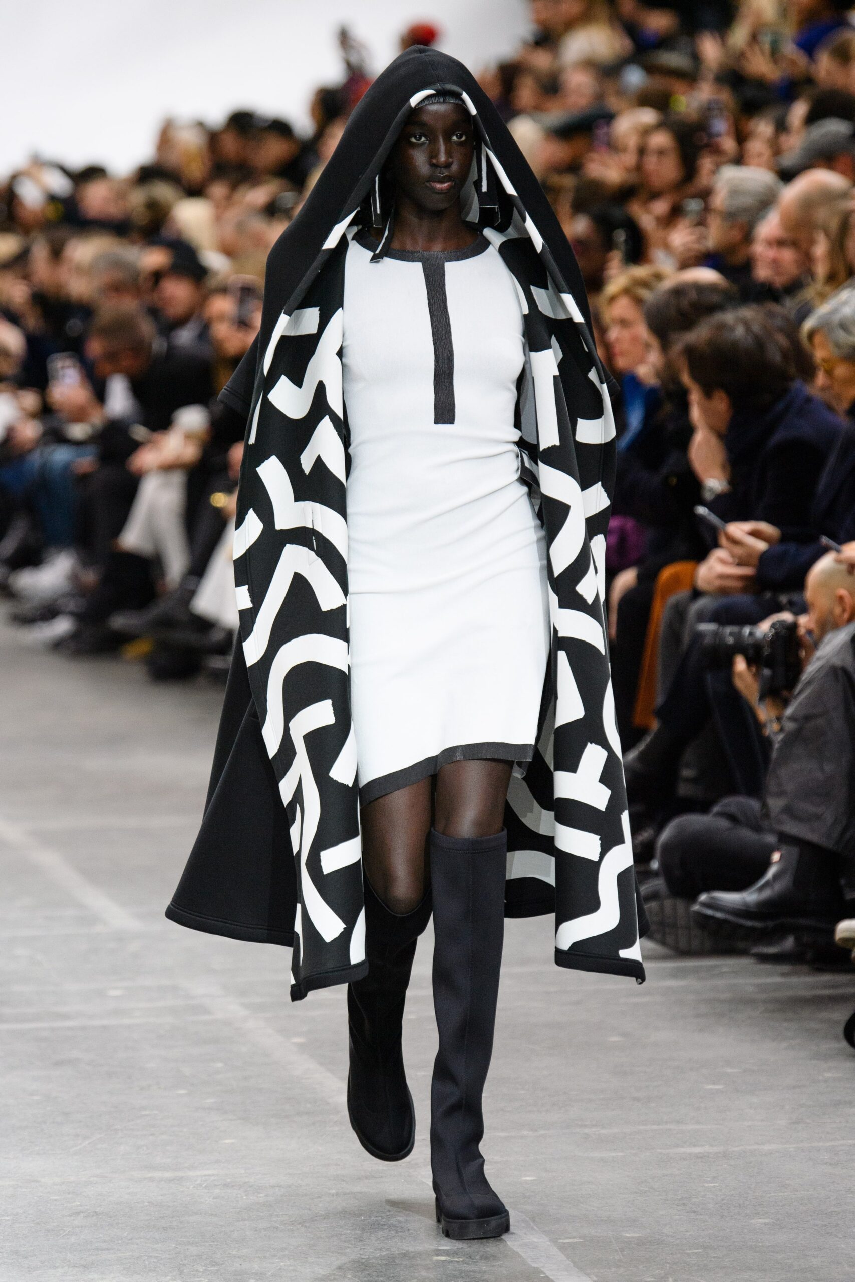 Issey Miyake F/W 20 Look 7