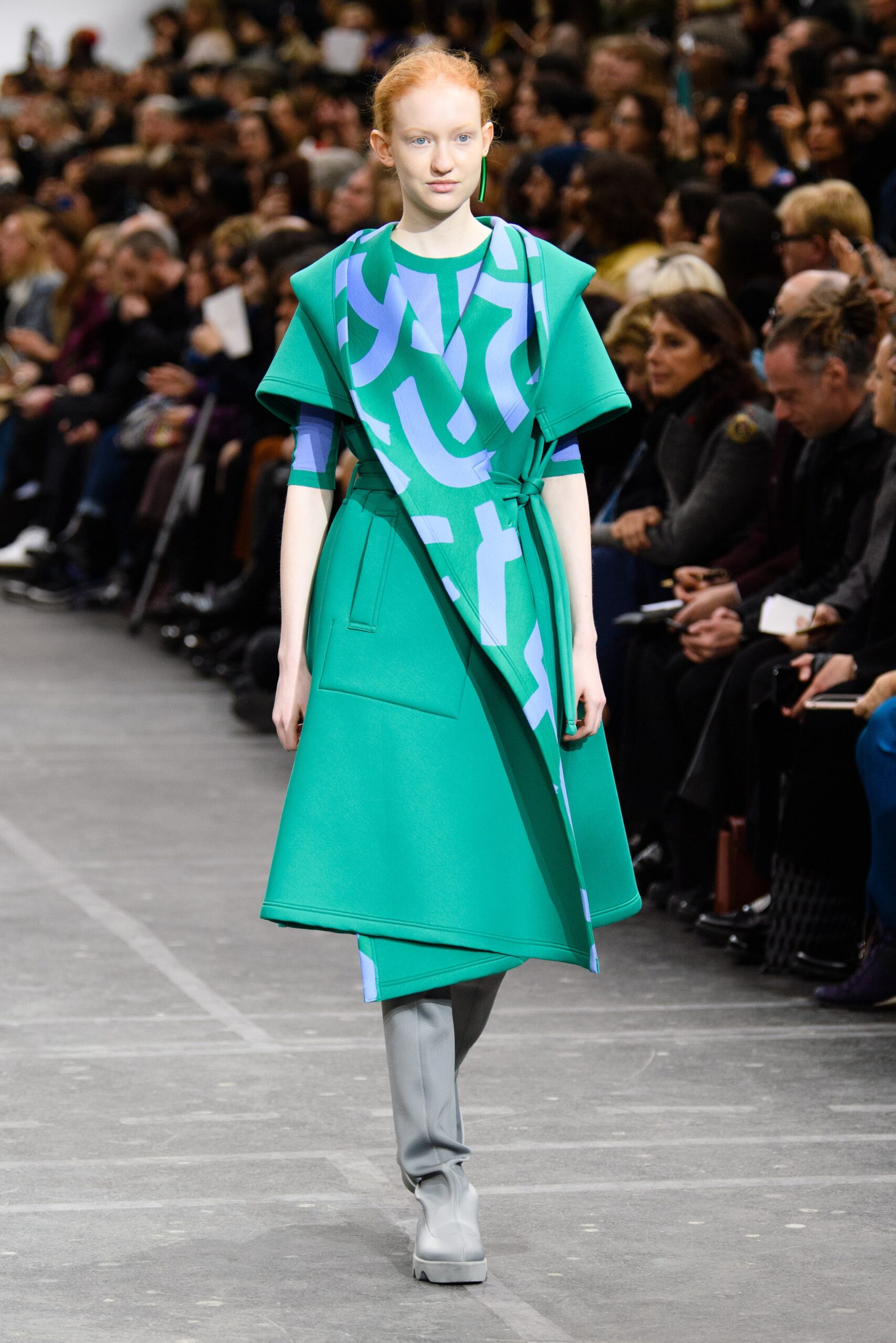 Issey Miyake F/W 20 Look 9