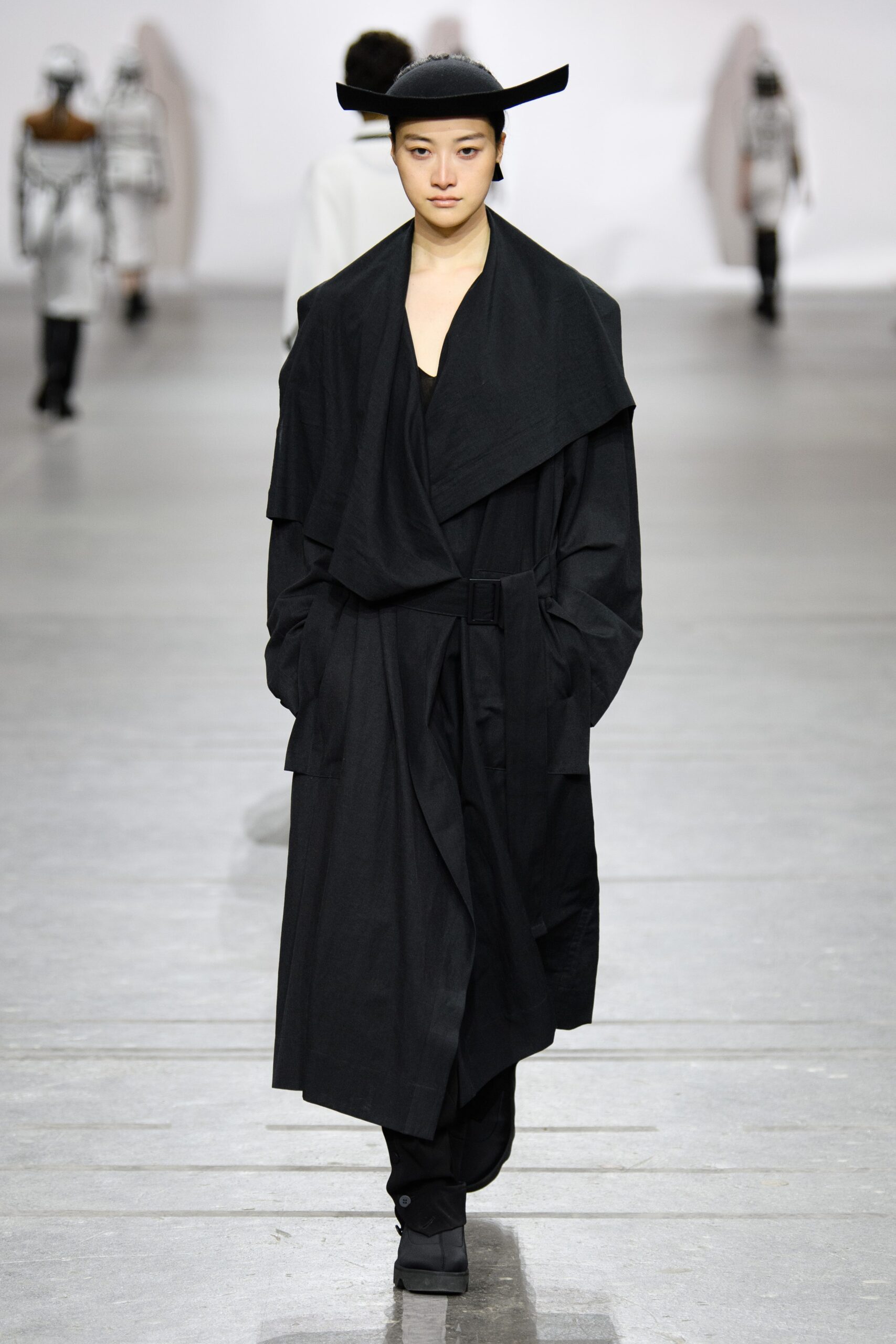Issey Miyake F/W 20 Look 10