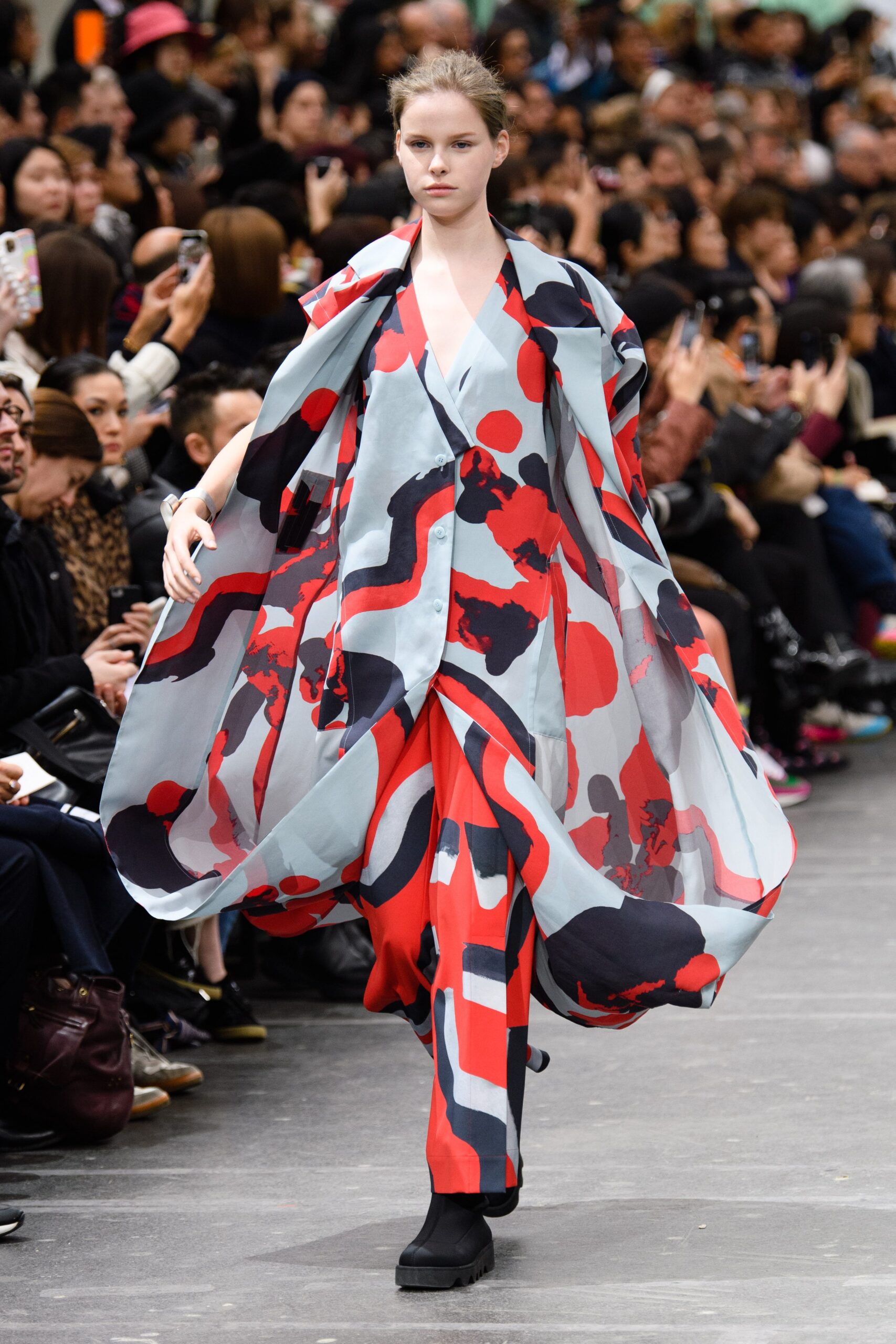 Issey Miyake F/W 20 Look 16
