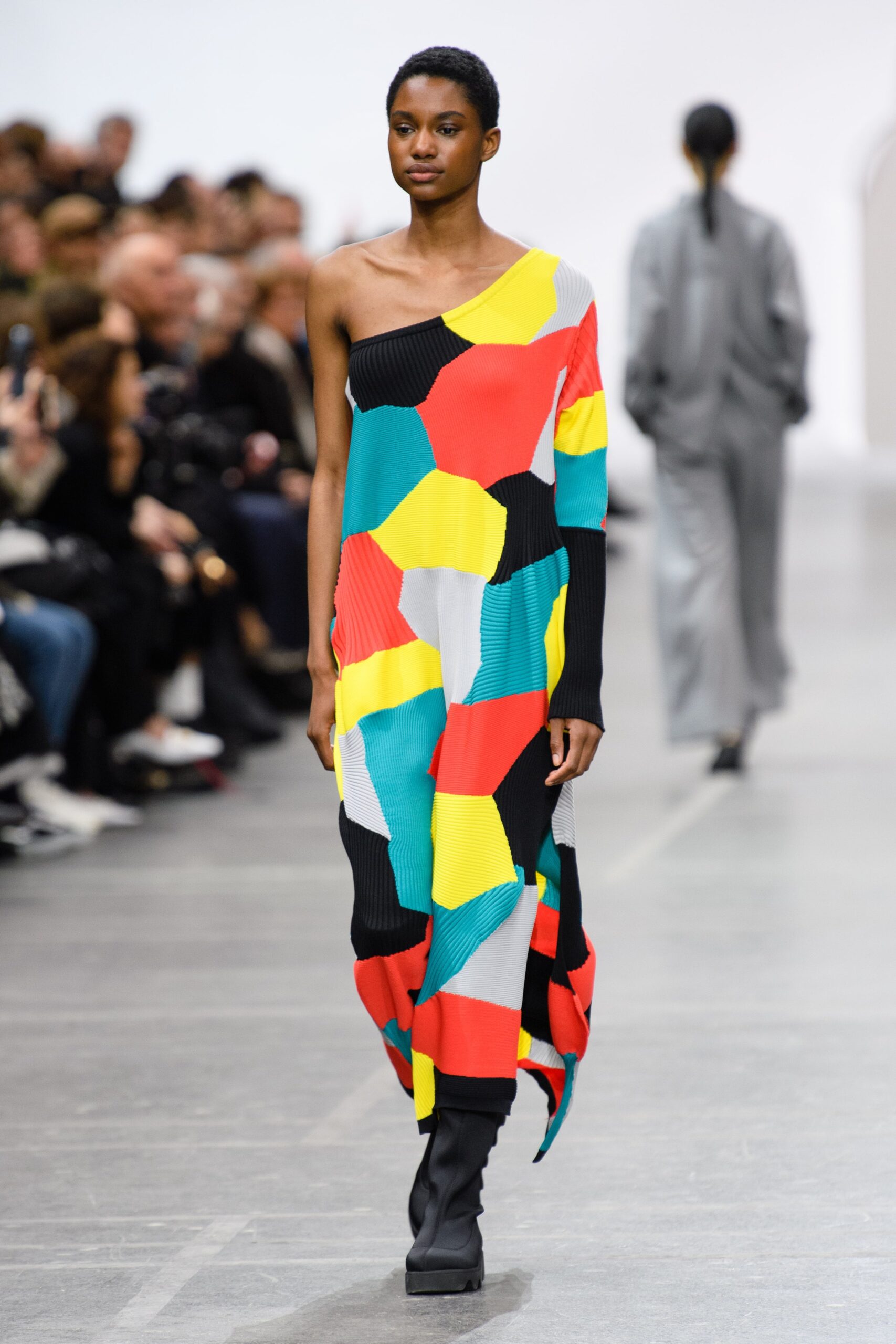 Issey Miyake F/W 20 Look 18
