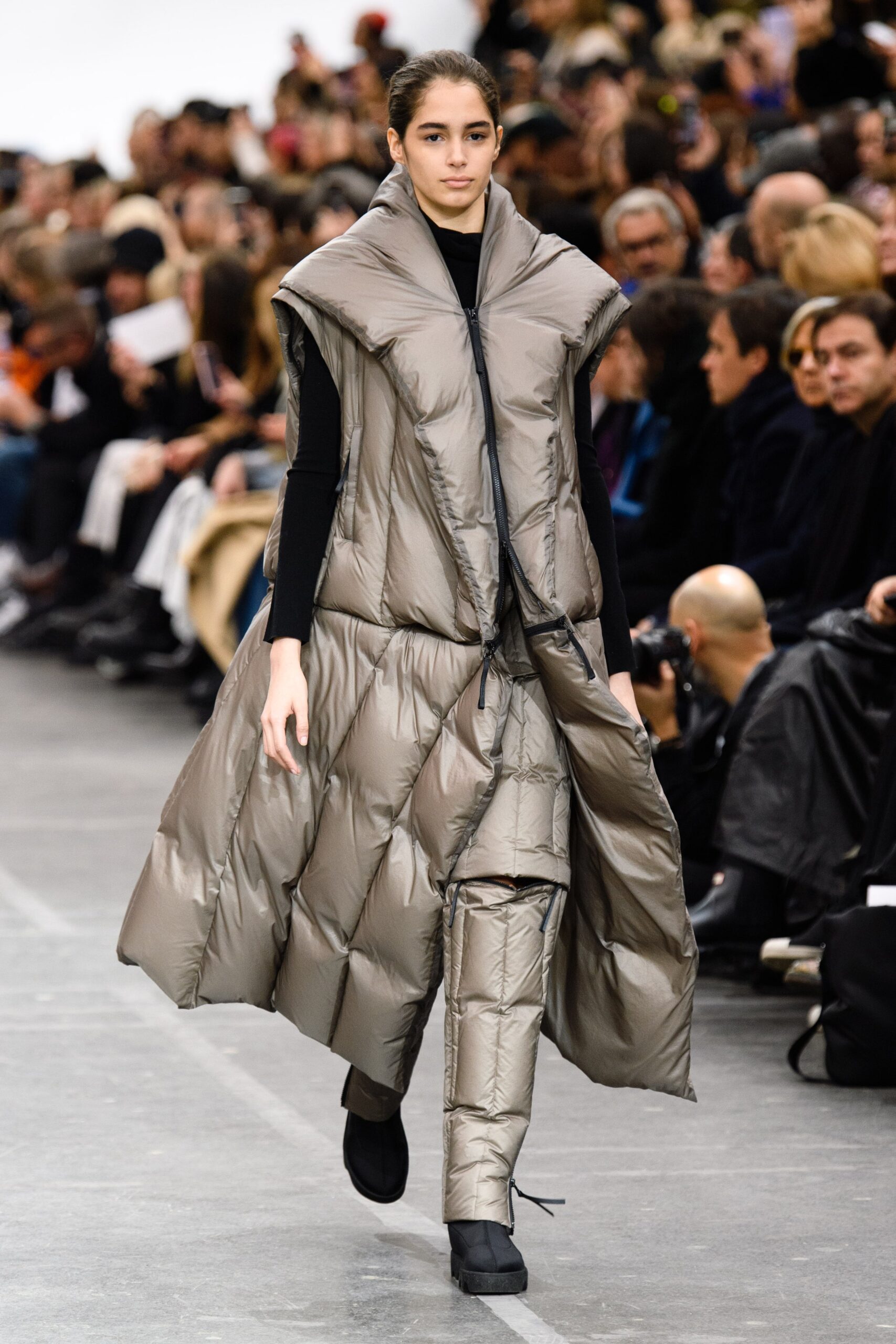 Issey Miyake F/W 20 Look 24