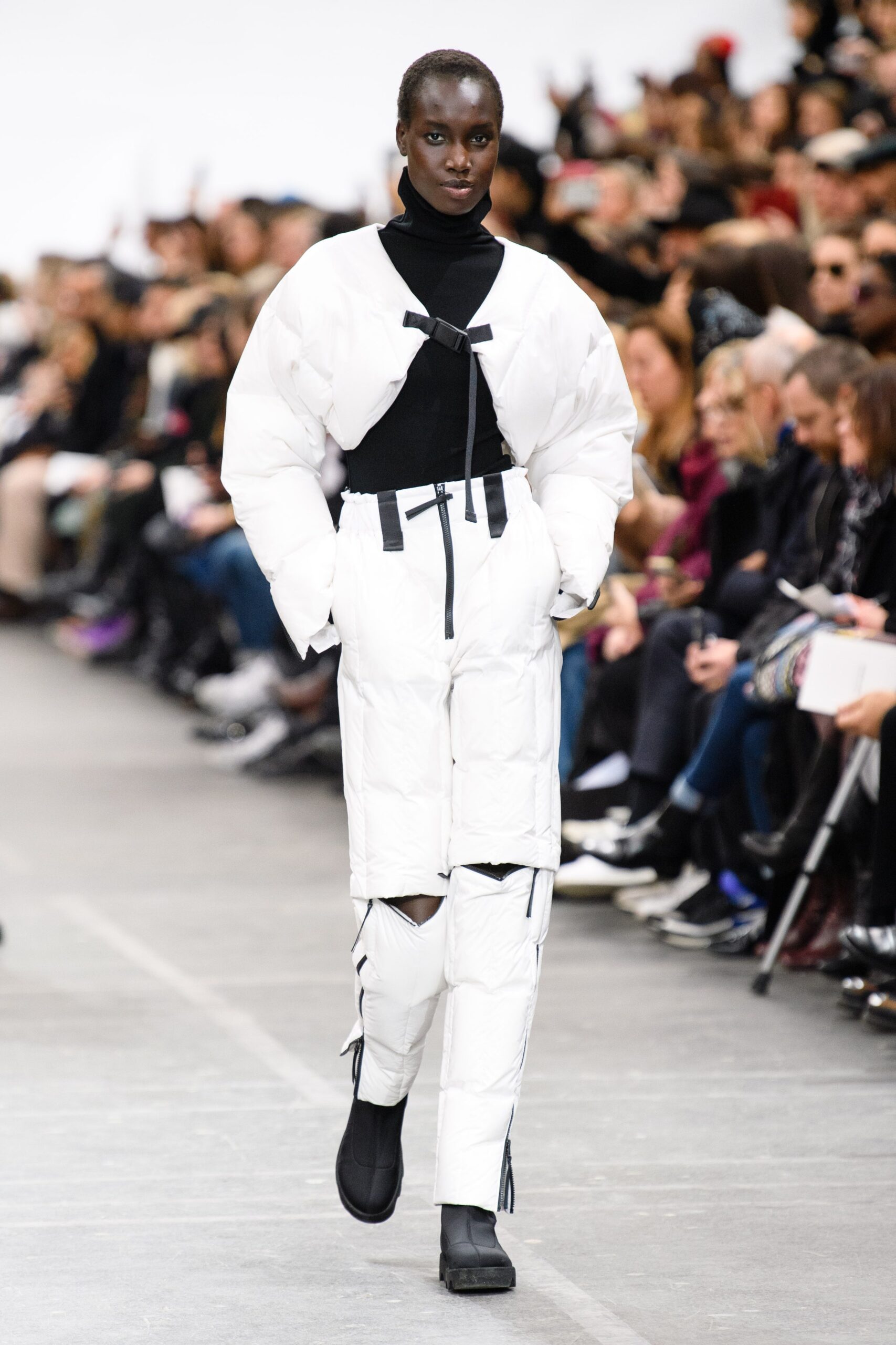 Issey Miyake F/W 20 Look 26