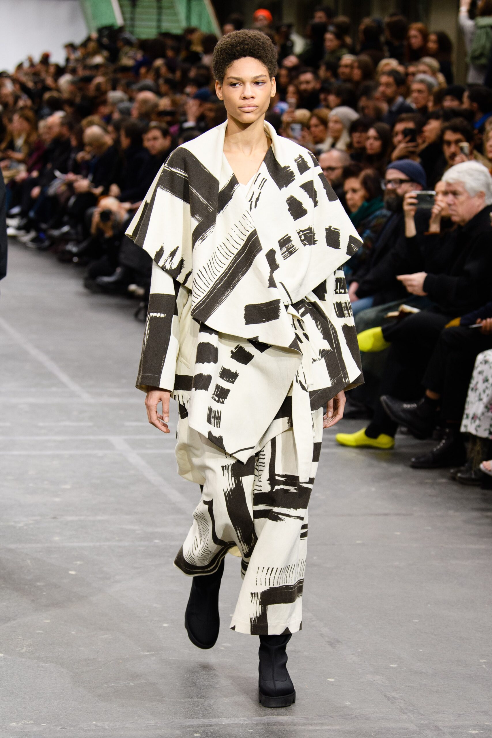 Issey Miyake F/W 20 Look 33