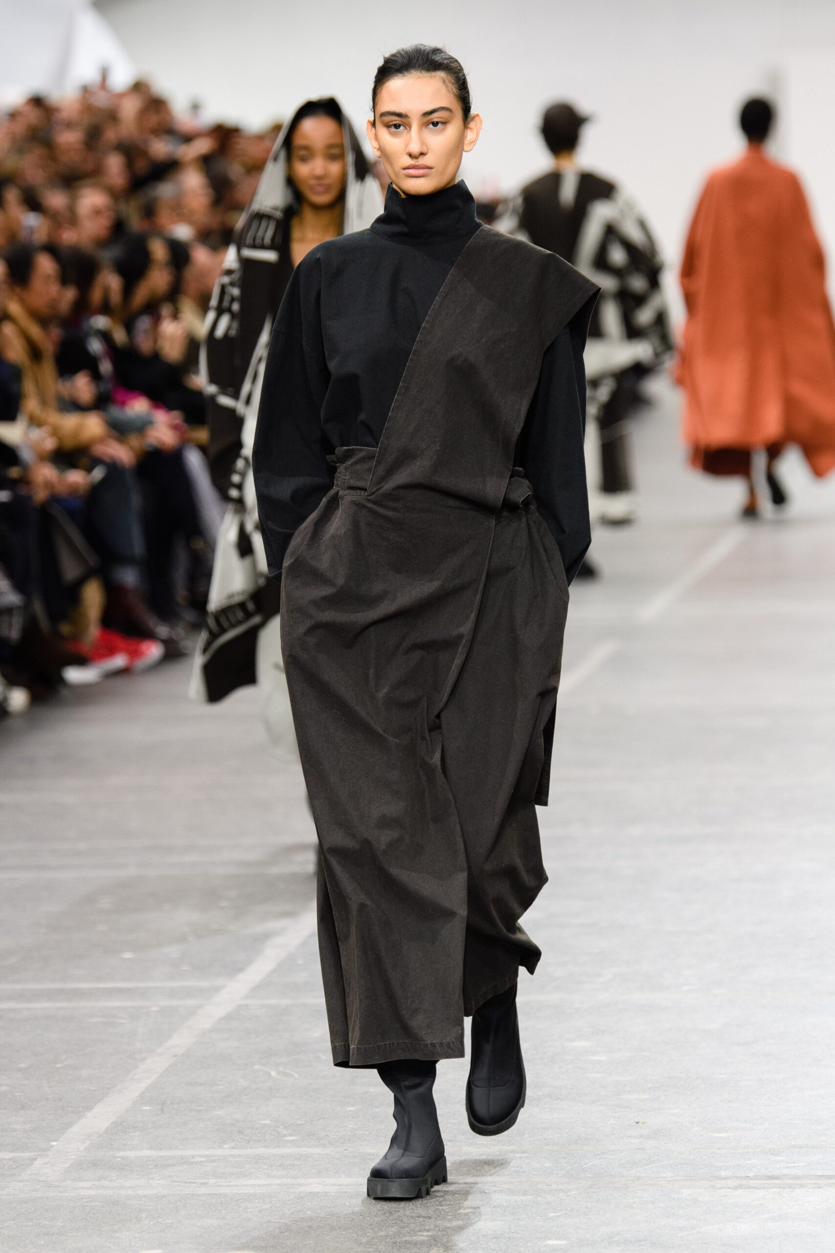 Issey Miyake F/W 20 Look 34