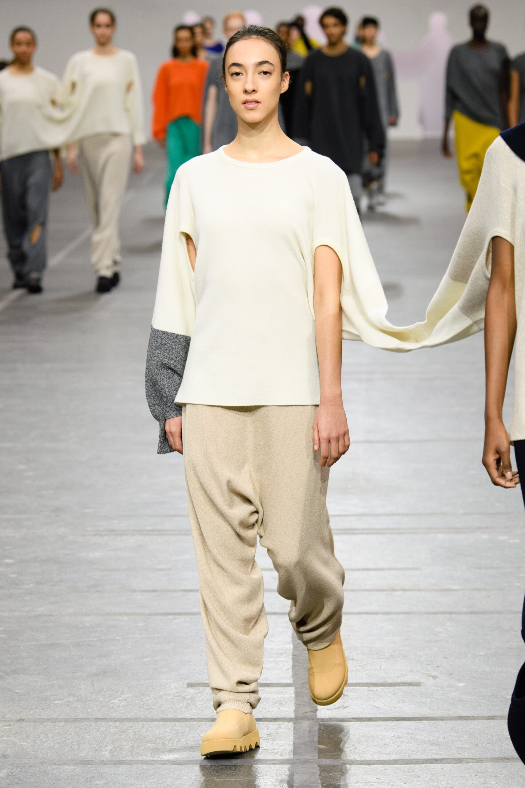 Issey Miyake F/W 20 Look 52