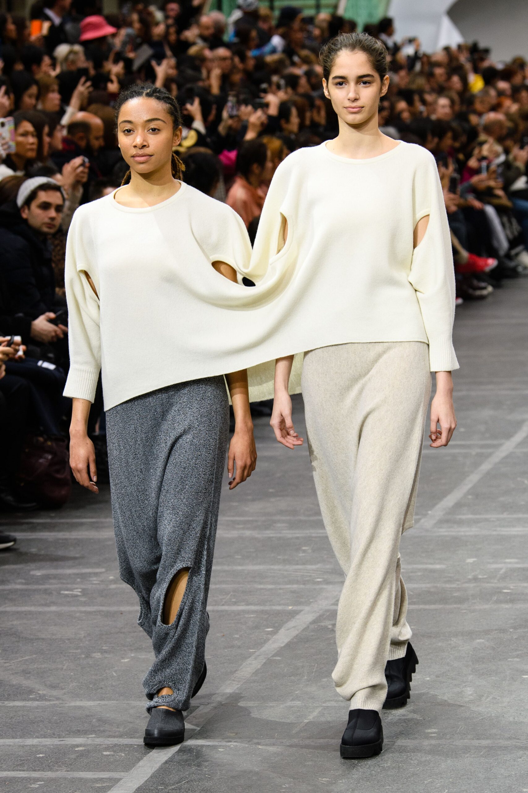 Issey Miyake F/W 20 Look 55