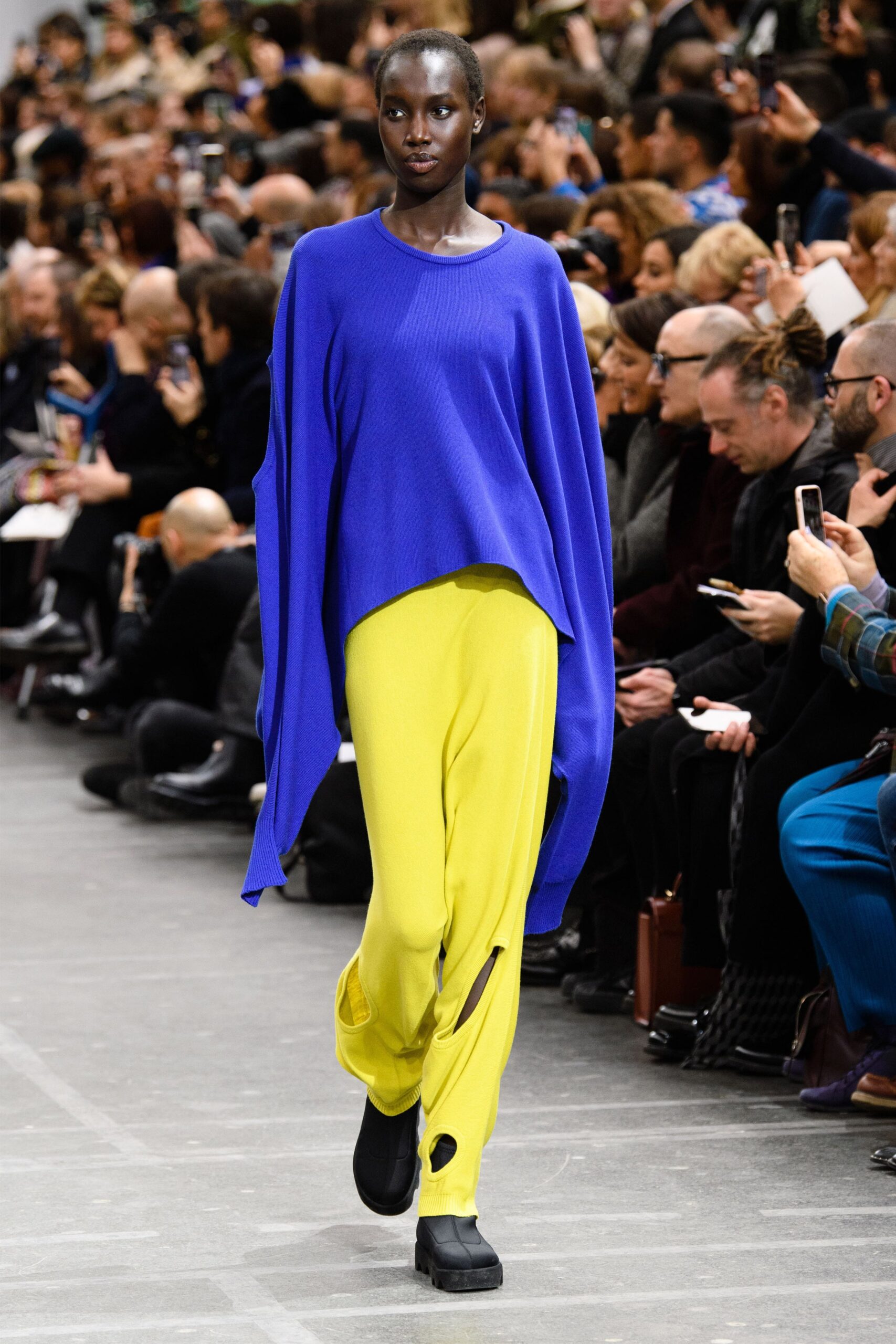 Issey Miyake F/W 20 Look 62