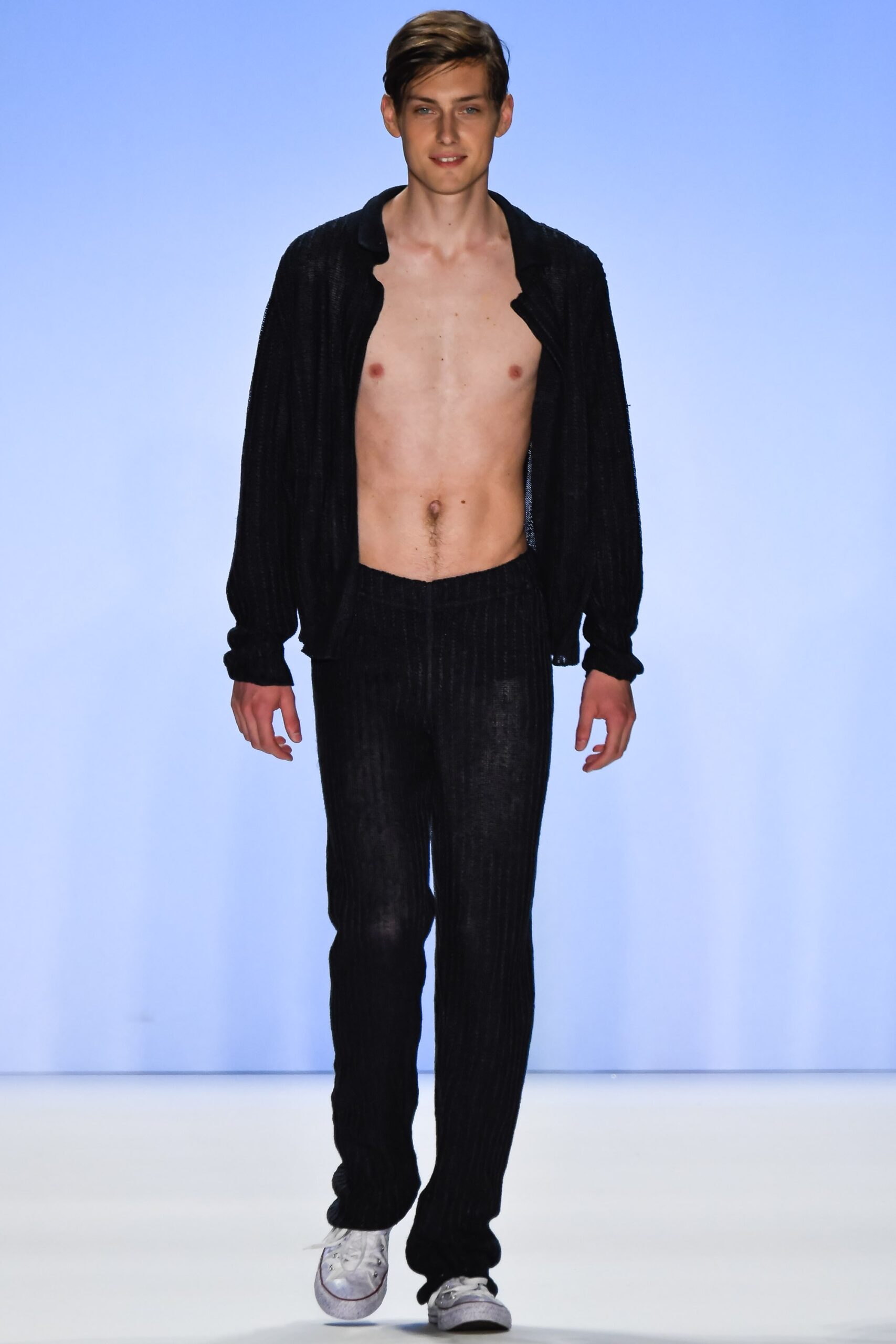 Julian Zigerli Berlin S/S 17 Look 9