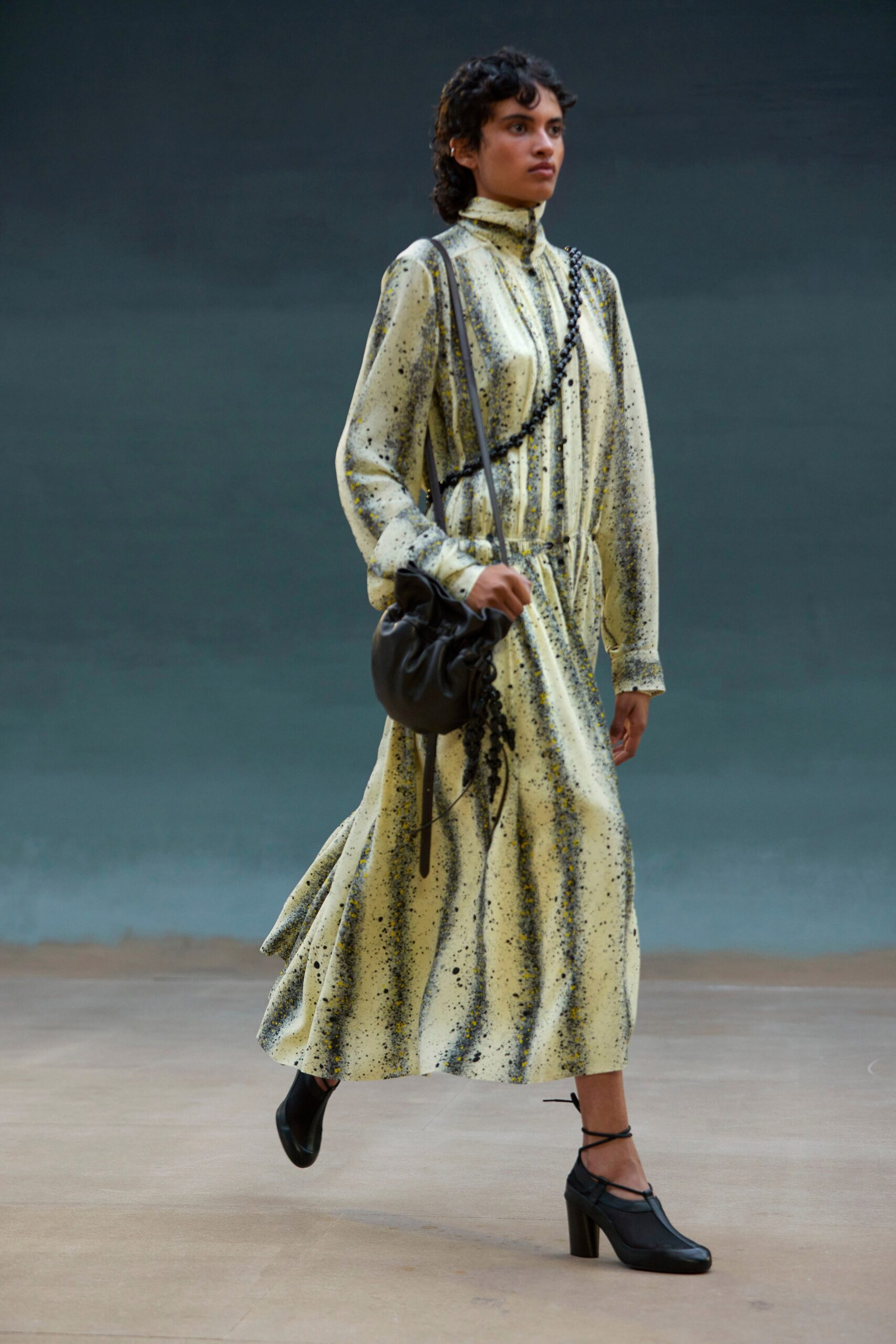 Lemaire S/S 22 Look 1