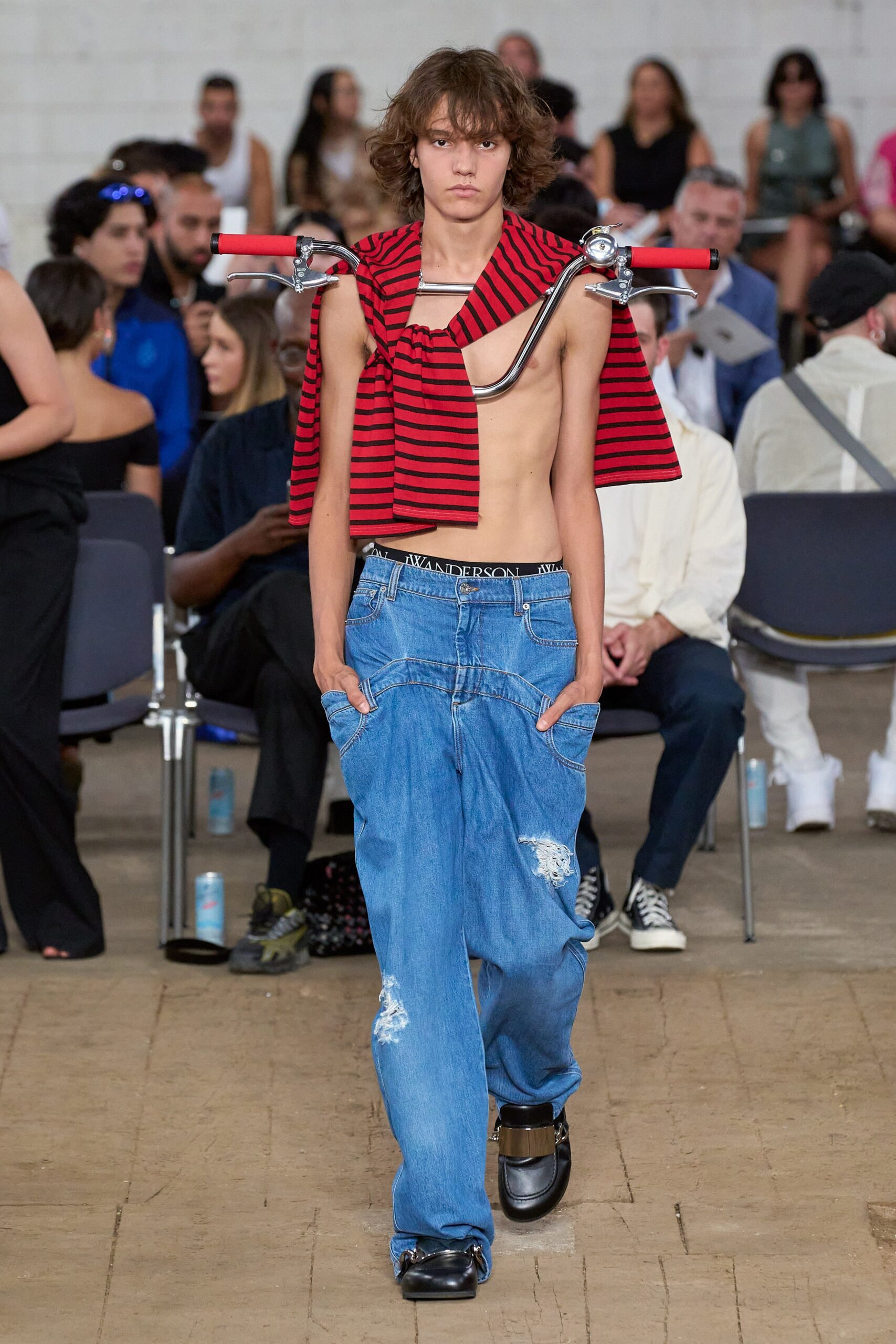 JW Anderson Resort 23 Look 1
