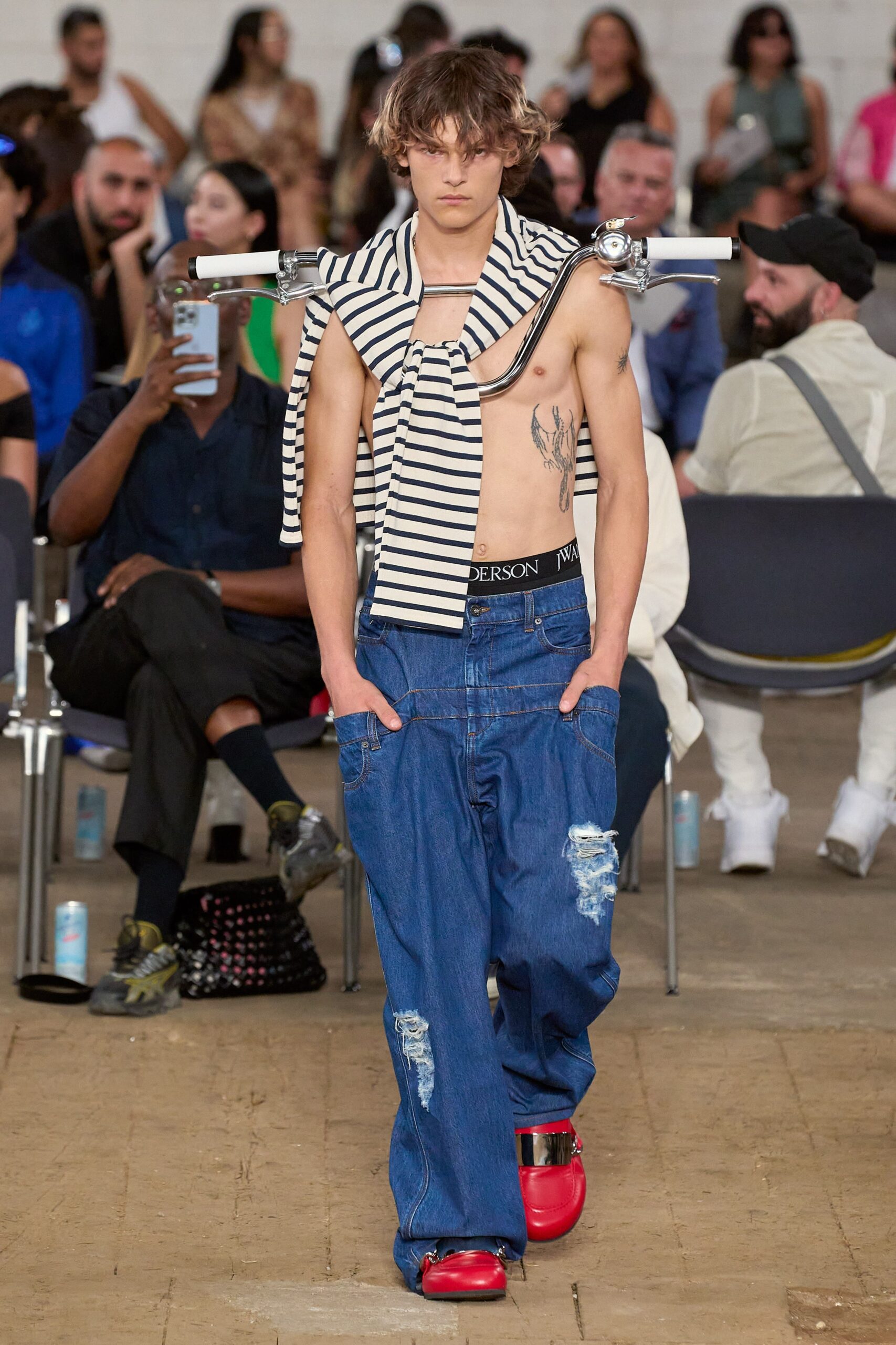 JW Anderson Resort 23 Look 2