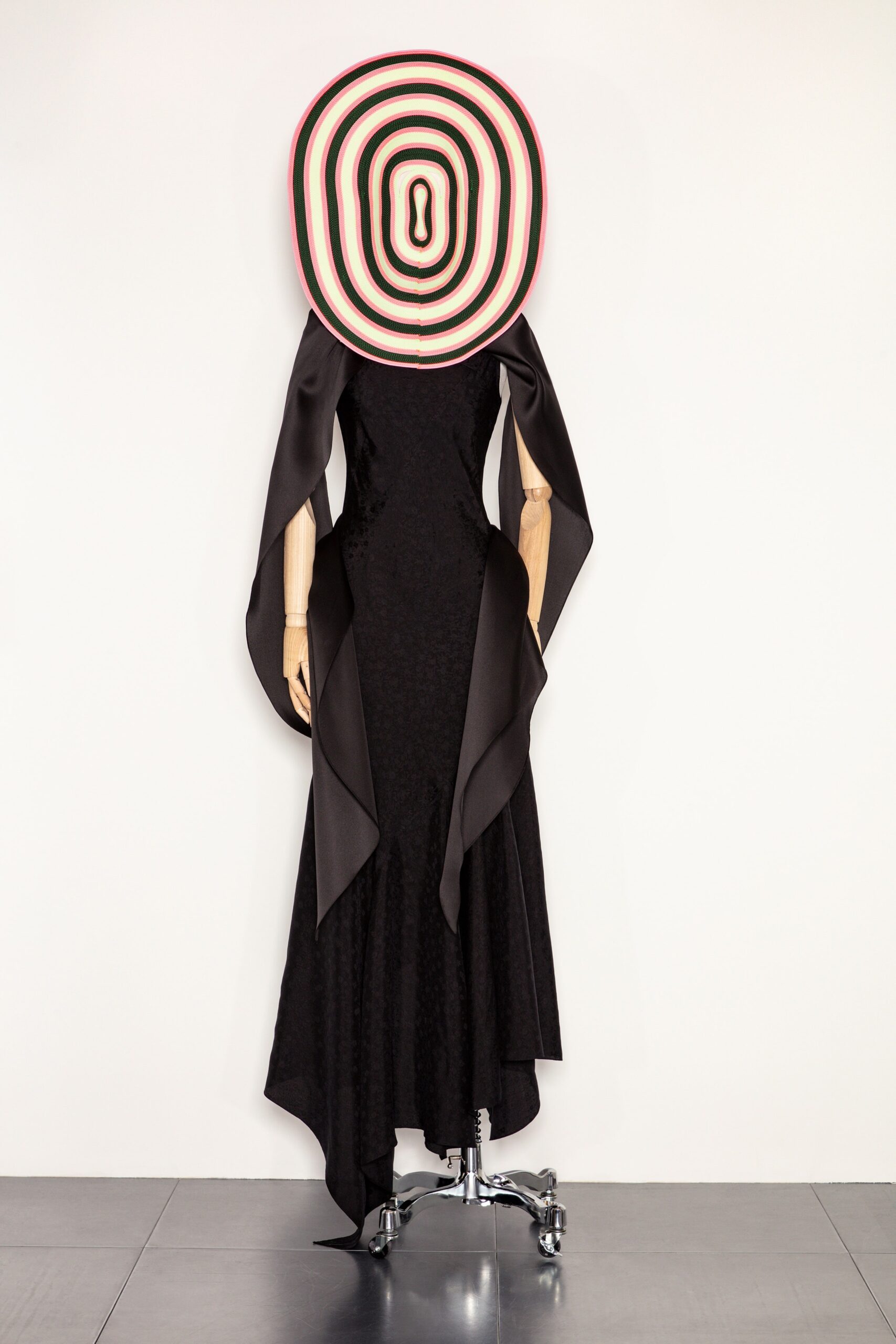 JW Anderson Resort 21 Look 3