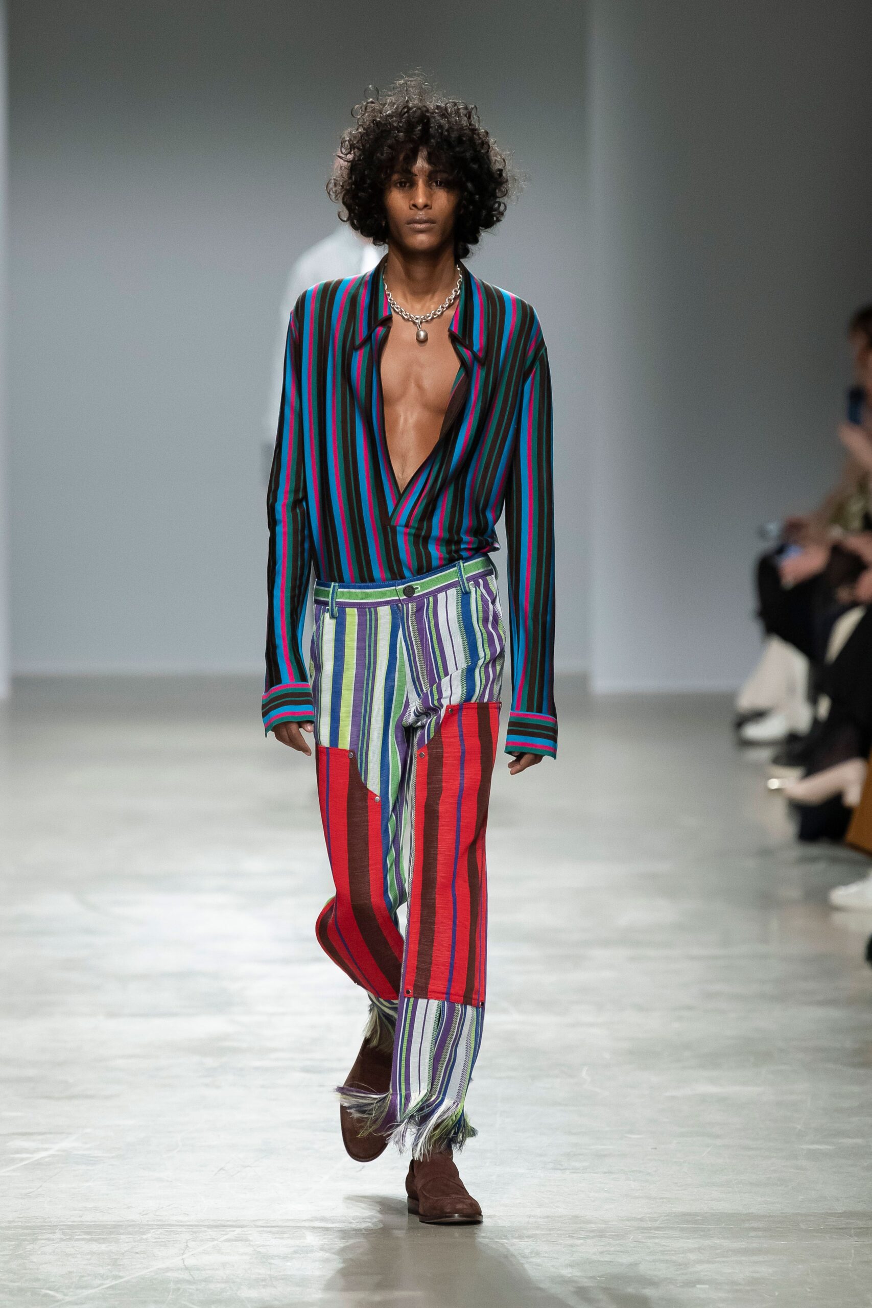 Kenneth Ize F/W 20 Look 8