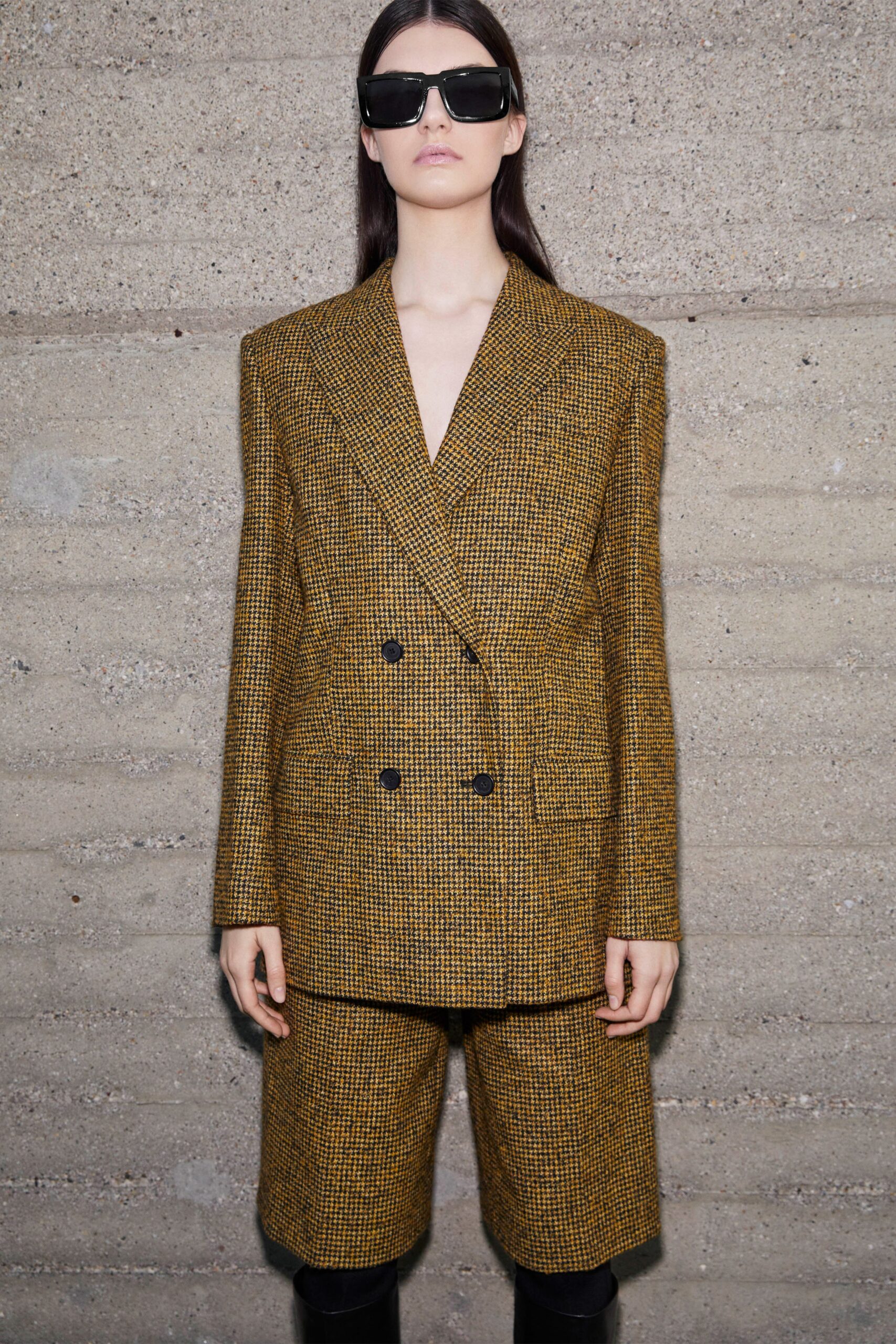 K Krizia F/W 23 Look 8