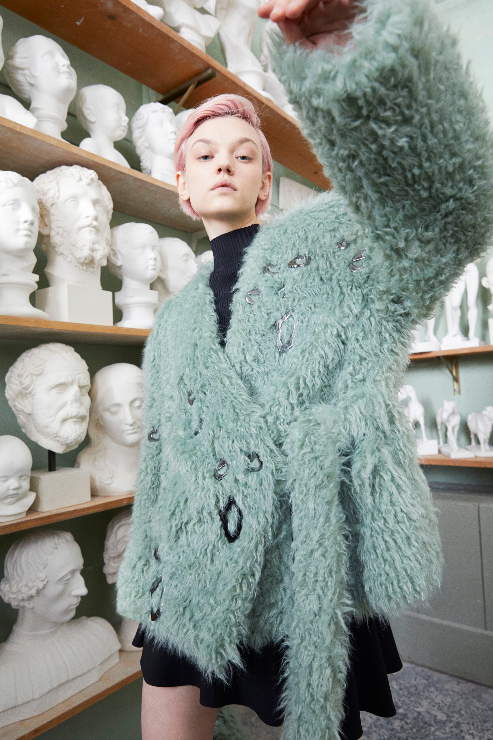 K Krizia F/W 22 Look 8