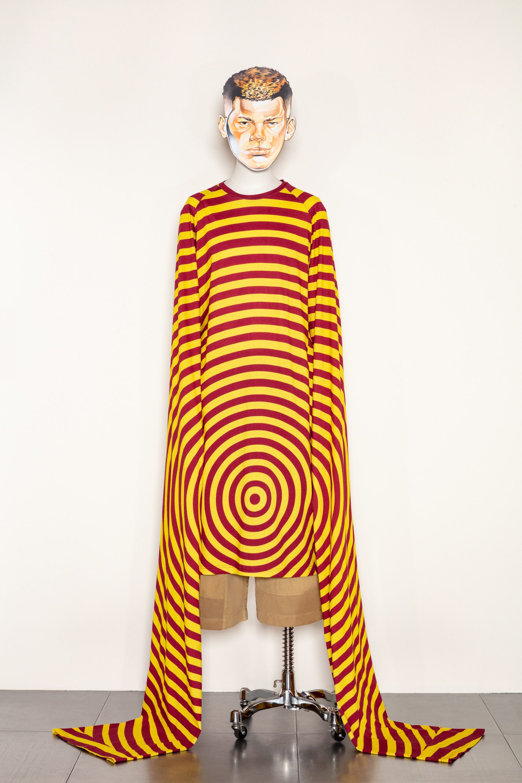 JW Anderson S/S 21 Menswear Look 14