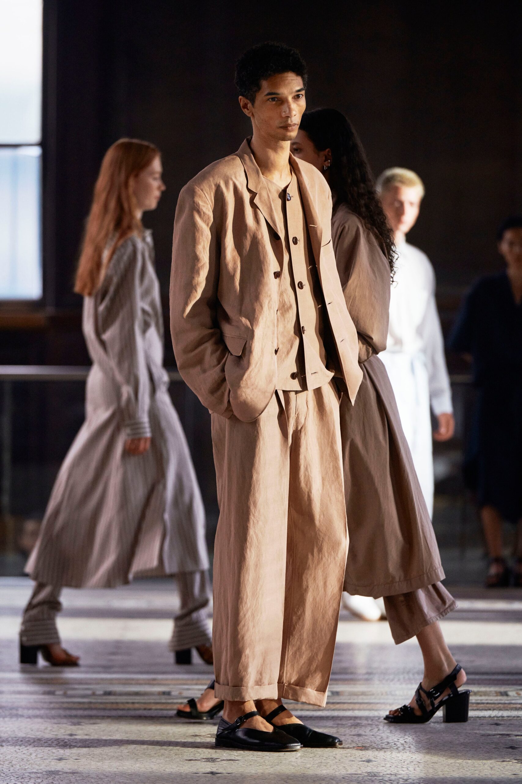 Lemaire S/S 23 Look 13