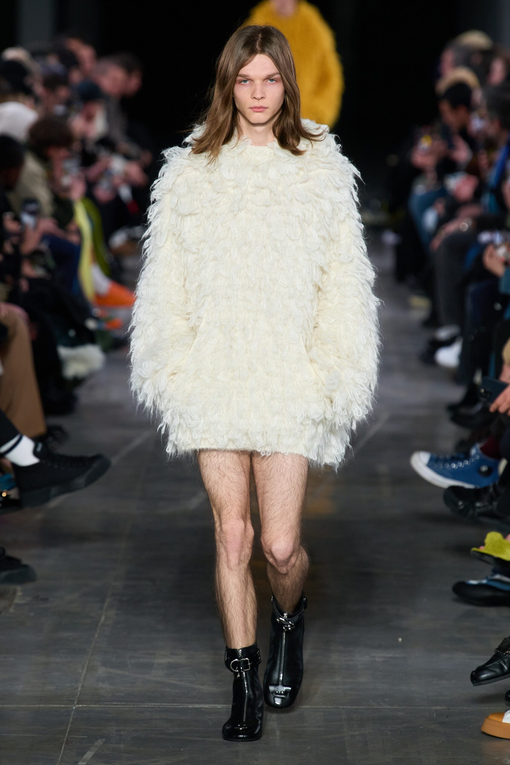 JW Anderson F/W 23 Look 15