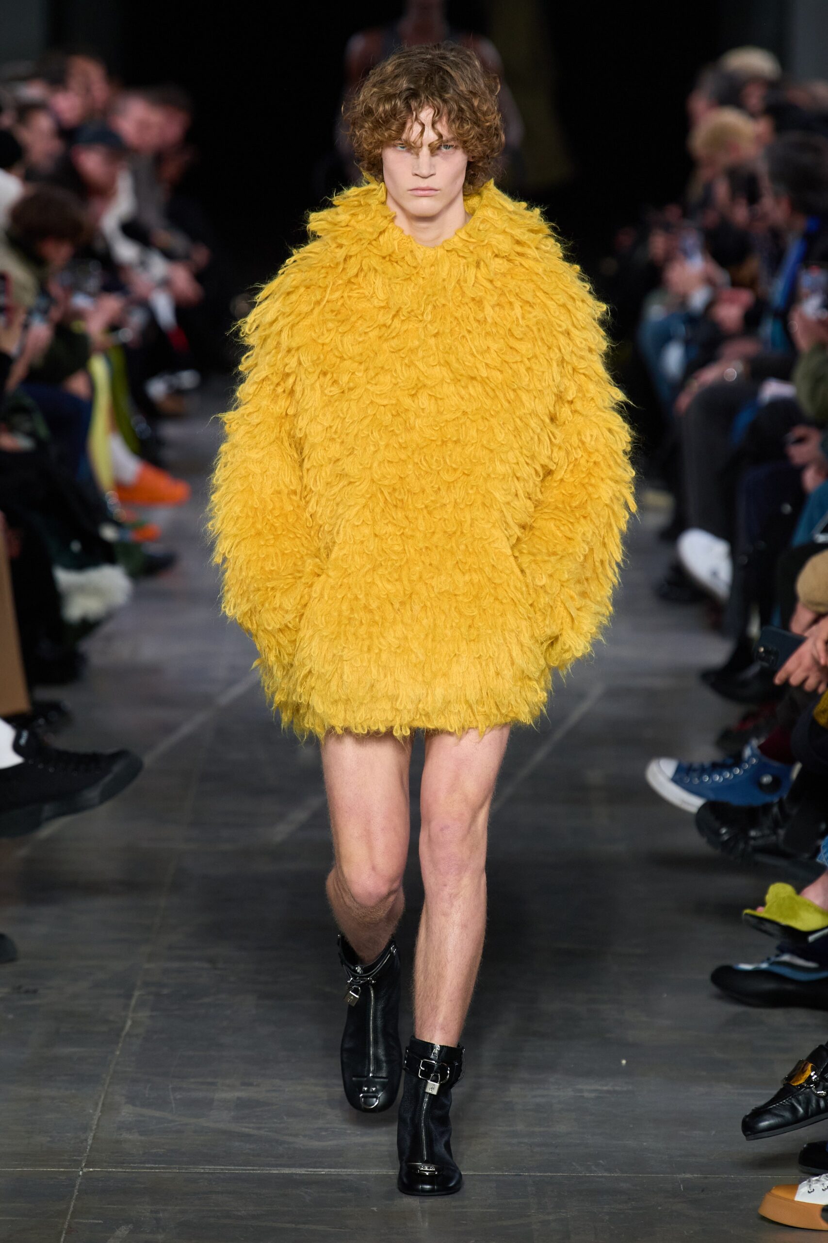 JW Anderson F/W 23 Look 16