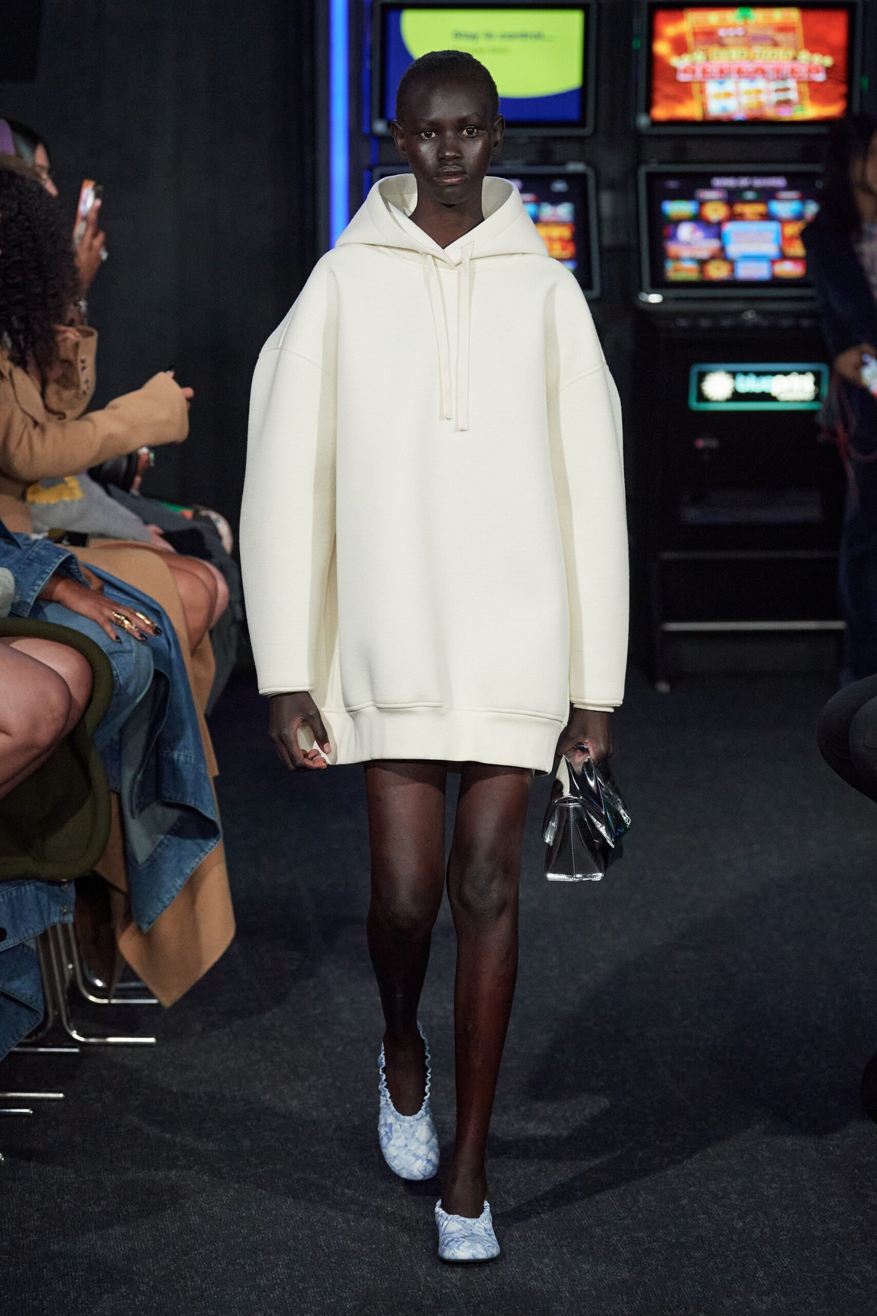 JW Anderson S/S 23 Look 16