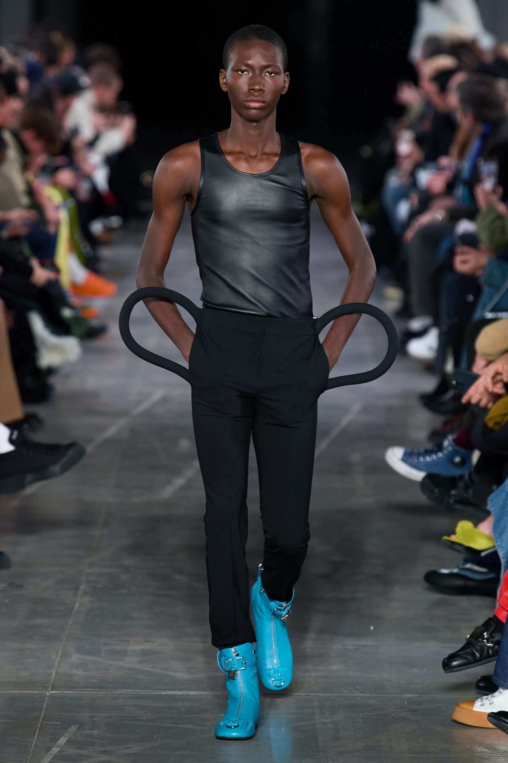 JW Anderson F/W 23 Look 17