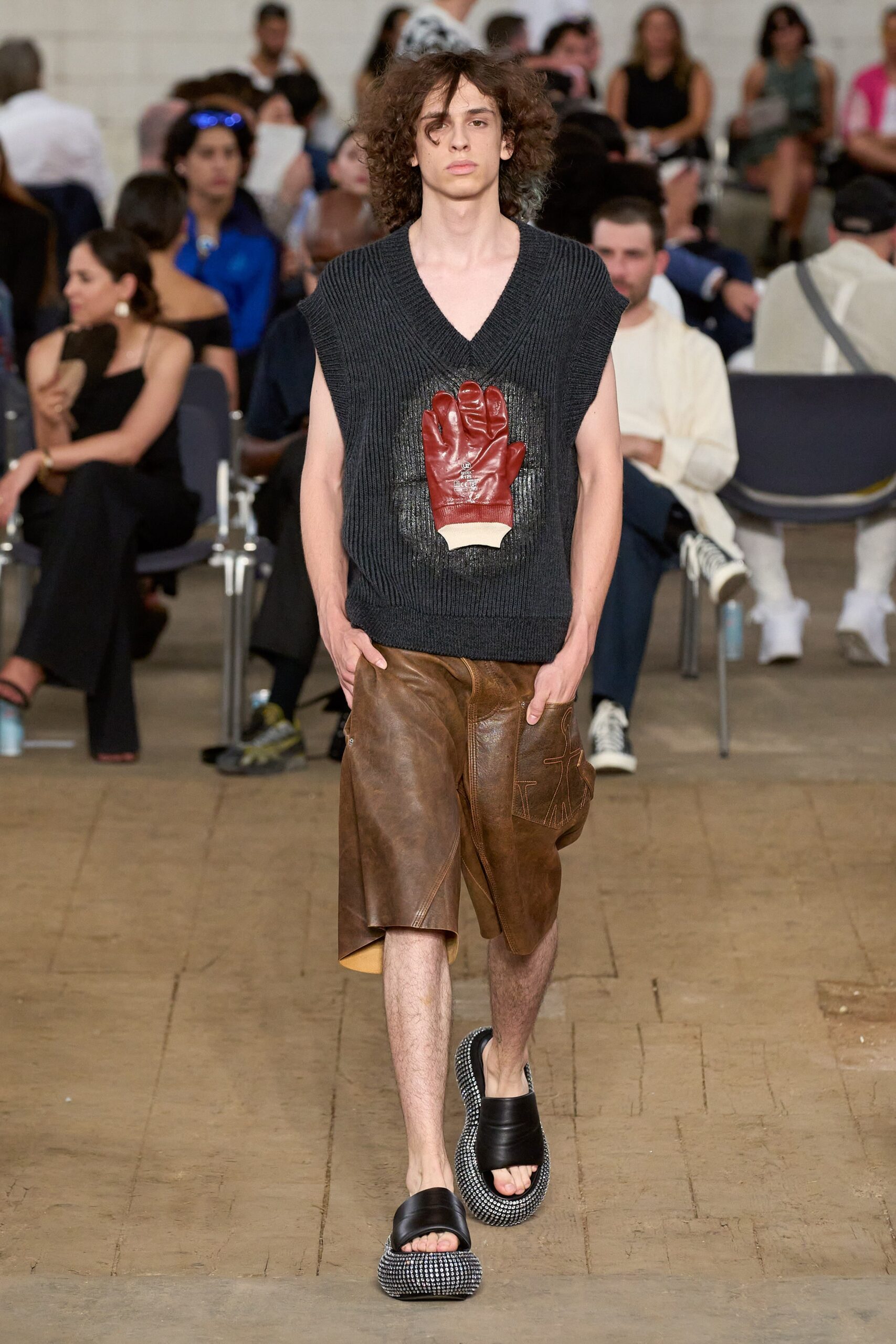 JW Anderson Resort 23 Look 17