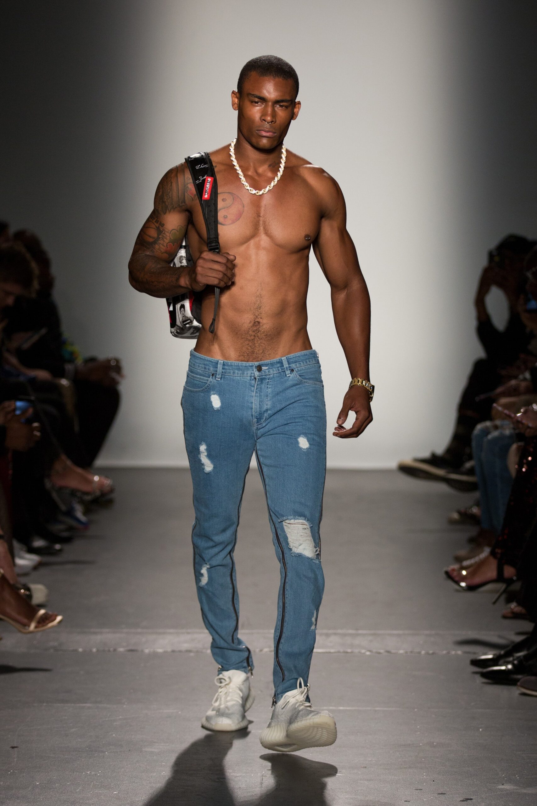 LaQuan Smith S/S 19 Look 18