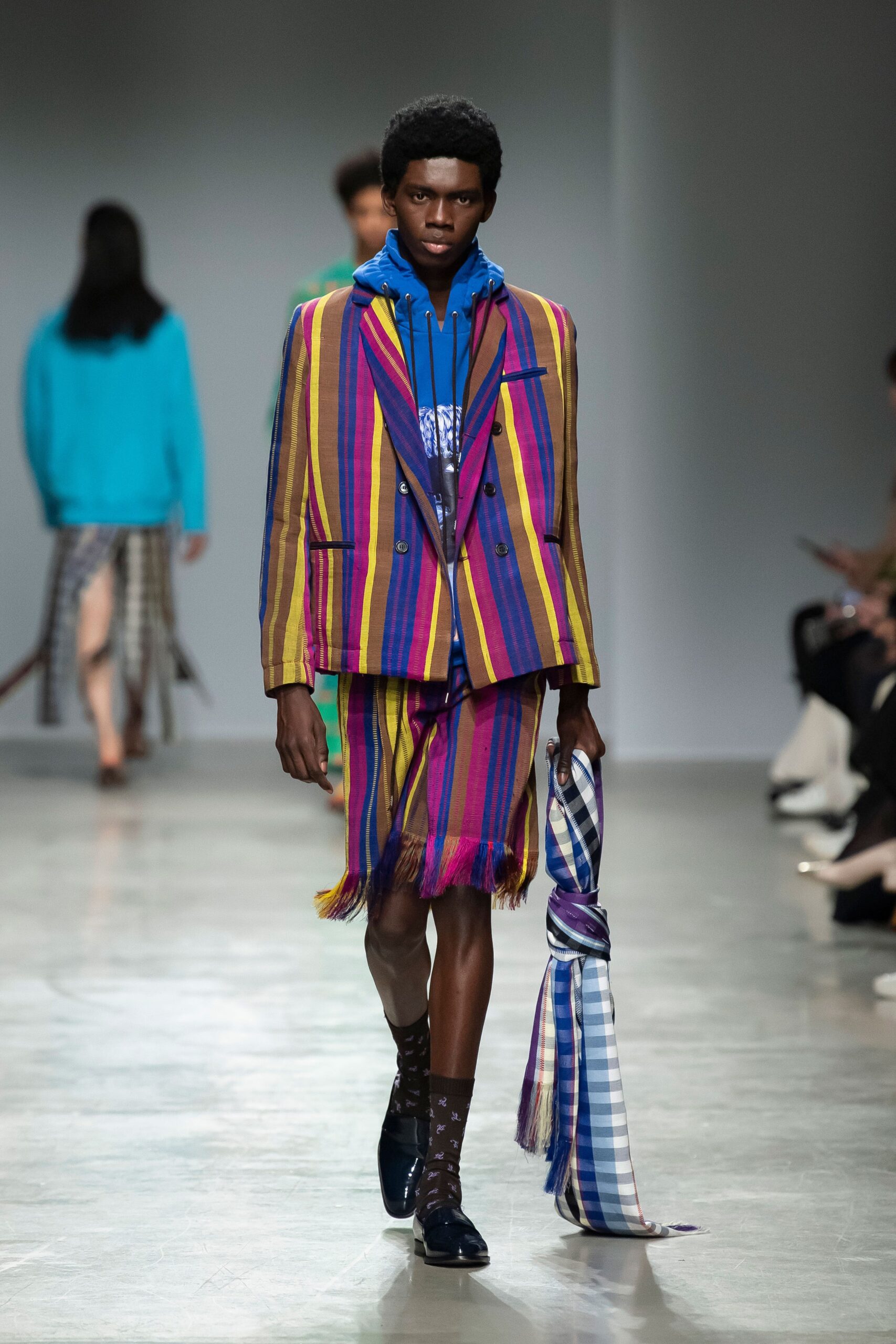 Kenneth Ize F/W 20 Look 20