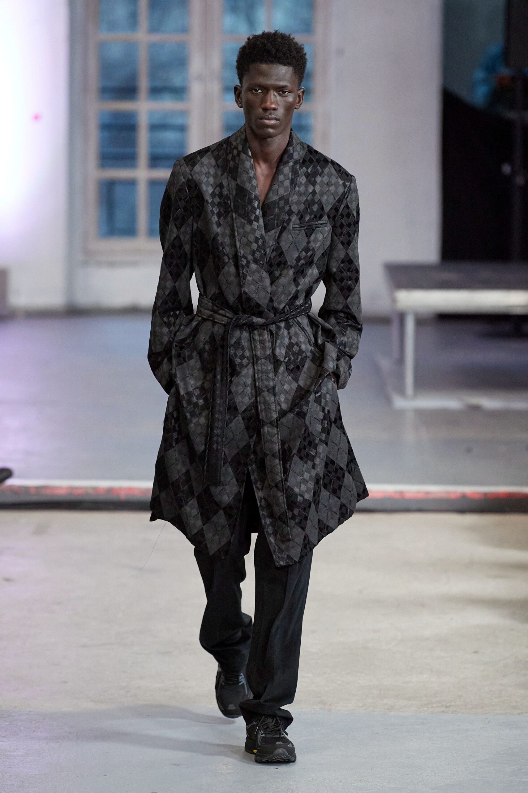 Kenneth Ize F/W 22 Look 22