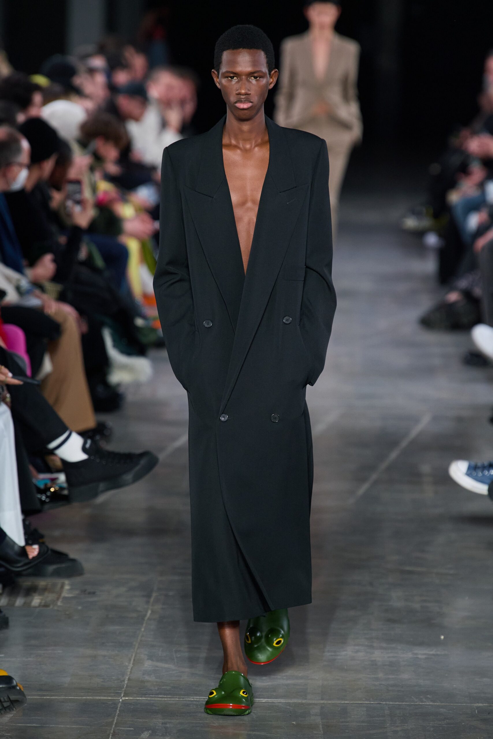 JW Anderson F/W 23 Look 23