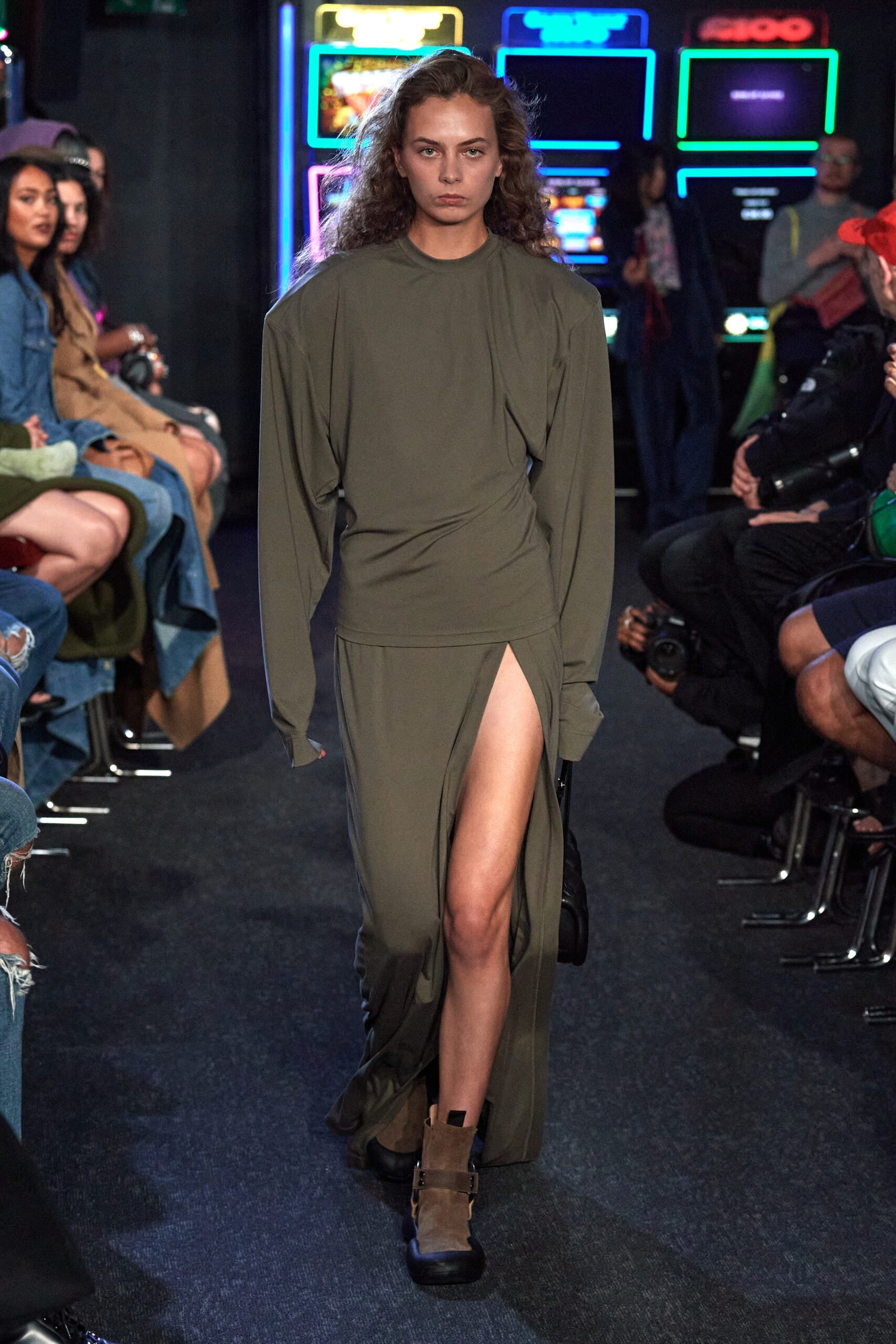 JW Anderson S/S 23 Look 24